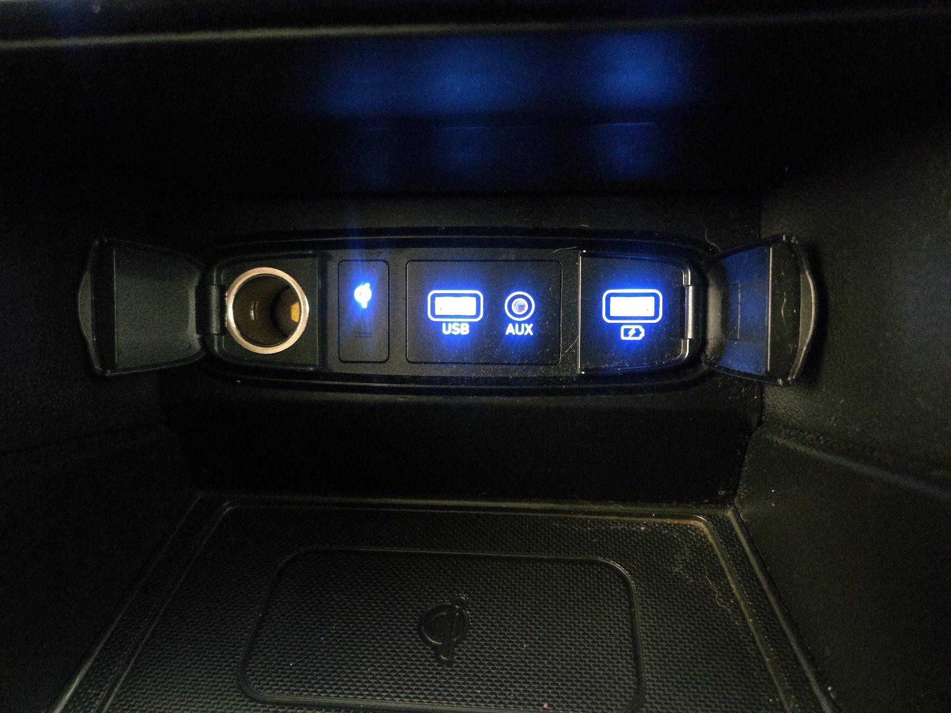 Thumbnail: 2020 Hyundai Santa Fe - 18