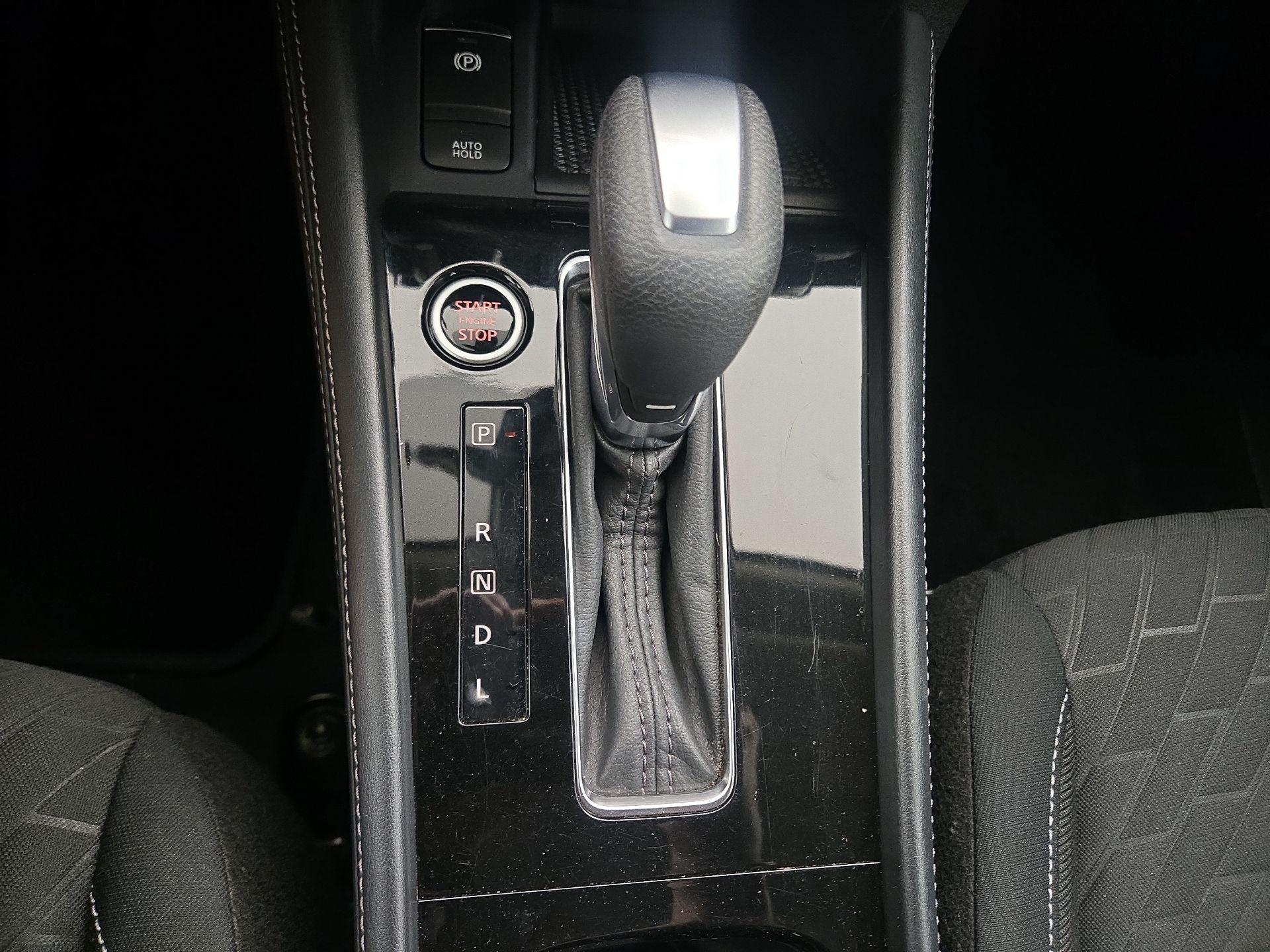 Thumbnail: 2023 Nissan Kicks - 16