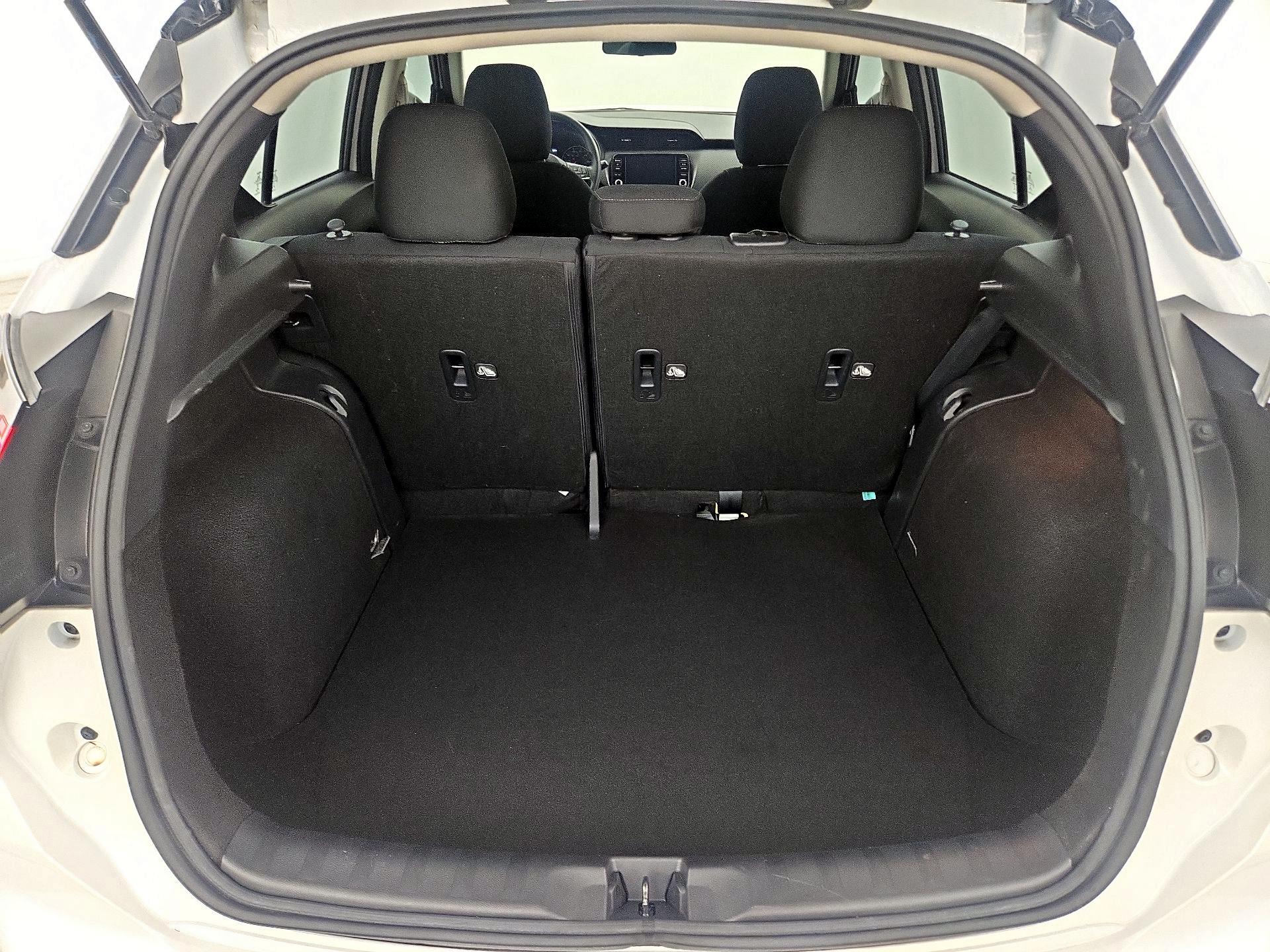 Thumbnail: 2023 Nissan Kicks - 19