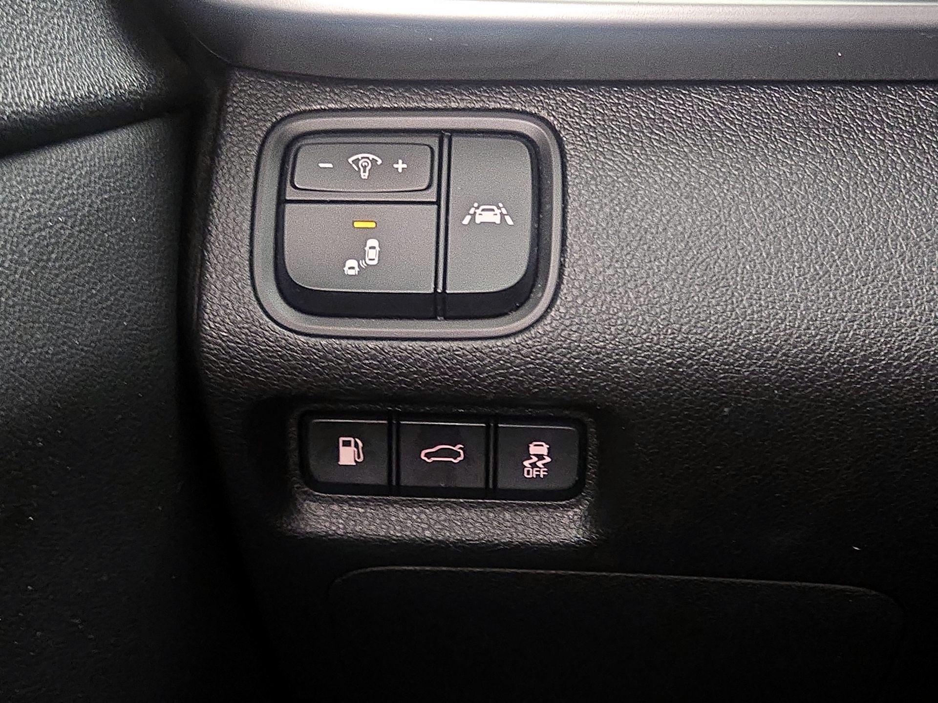 Thumbnail: 2019 Kia Optima - 13