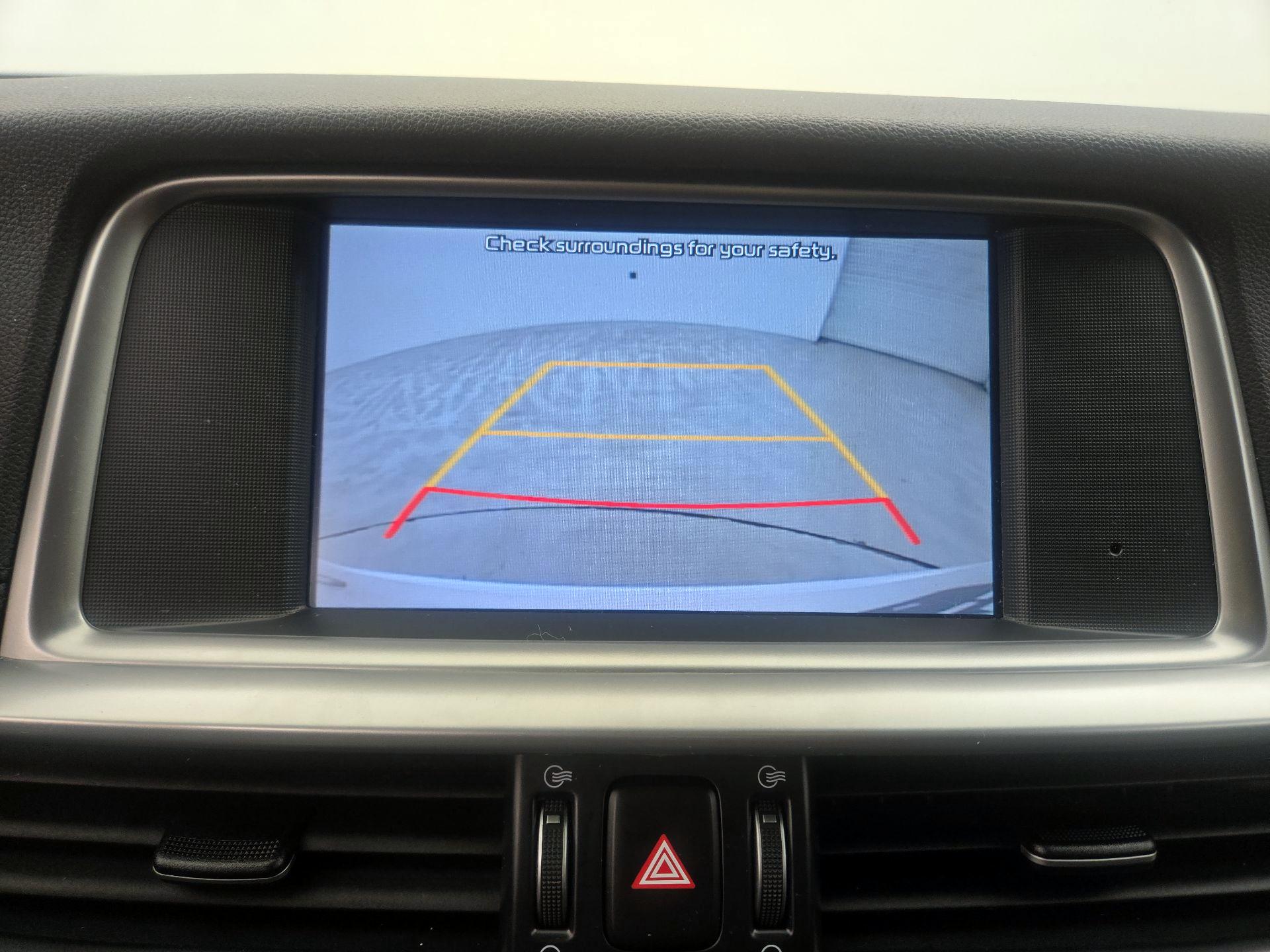 Thumbnail: 2019 Kia Optima - 14