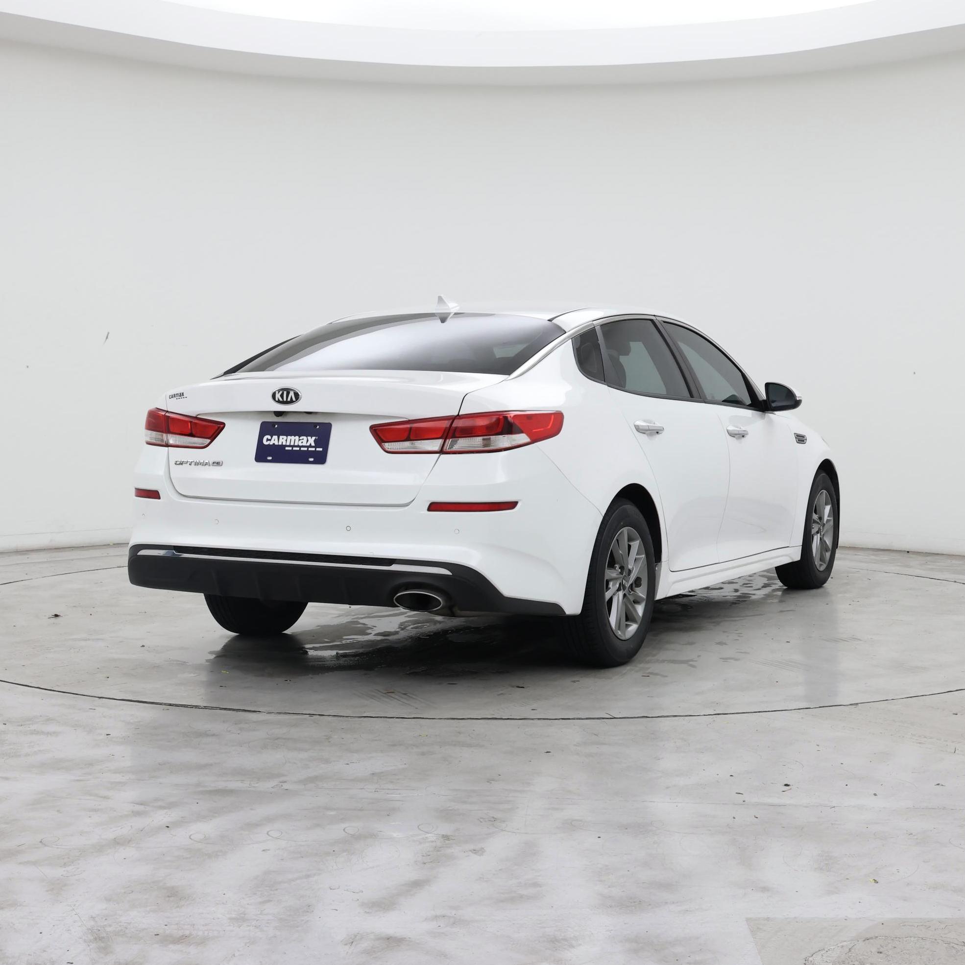 Thumbnail: 2019 Kia Optima - 8