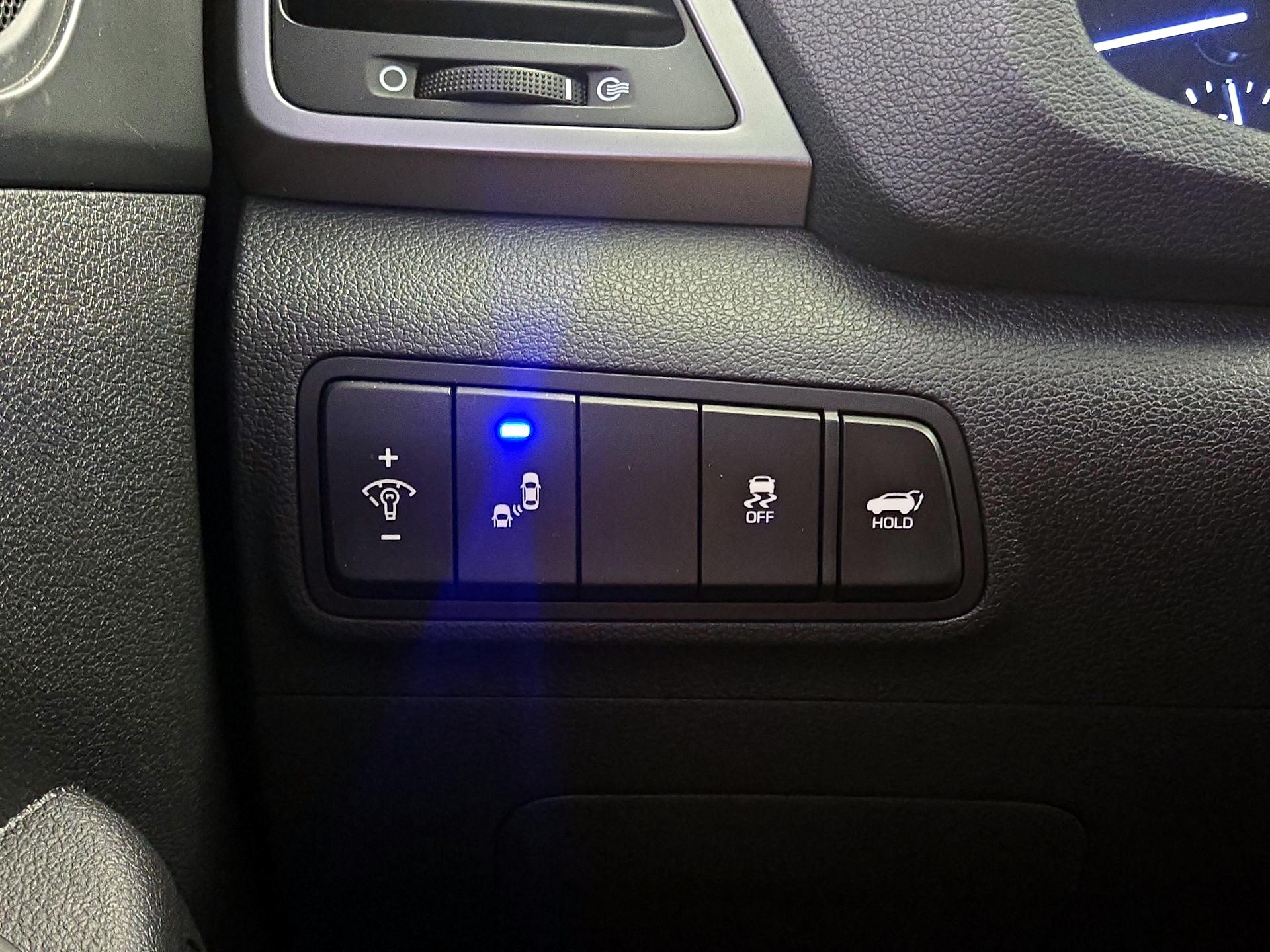 Thumbnail: 2018 Hyundai Tucson - 13