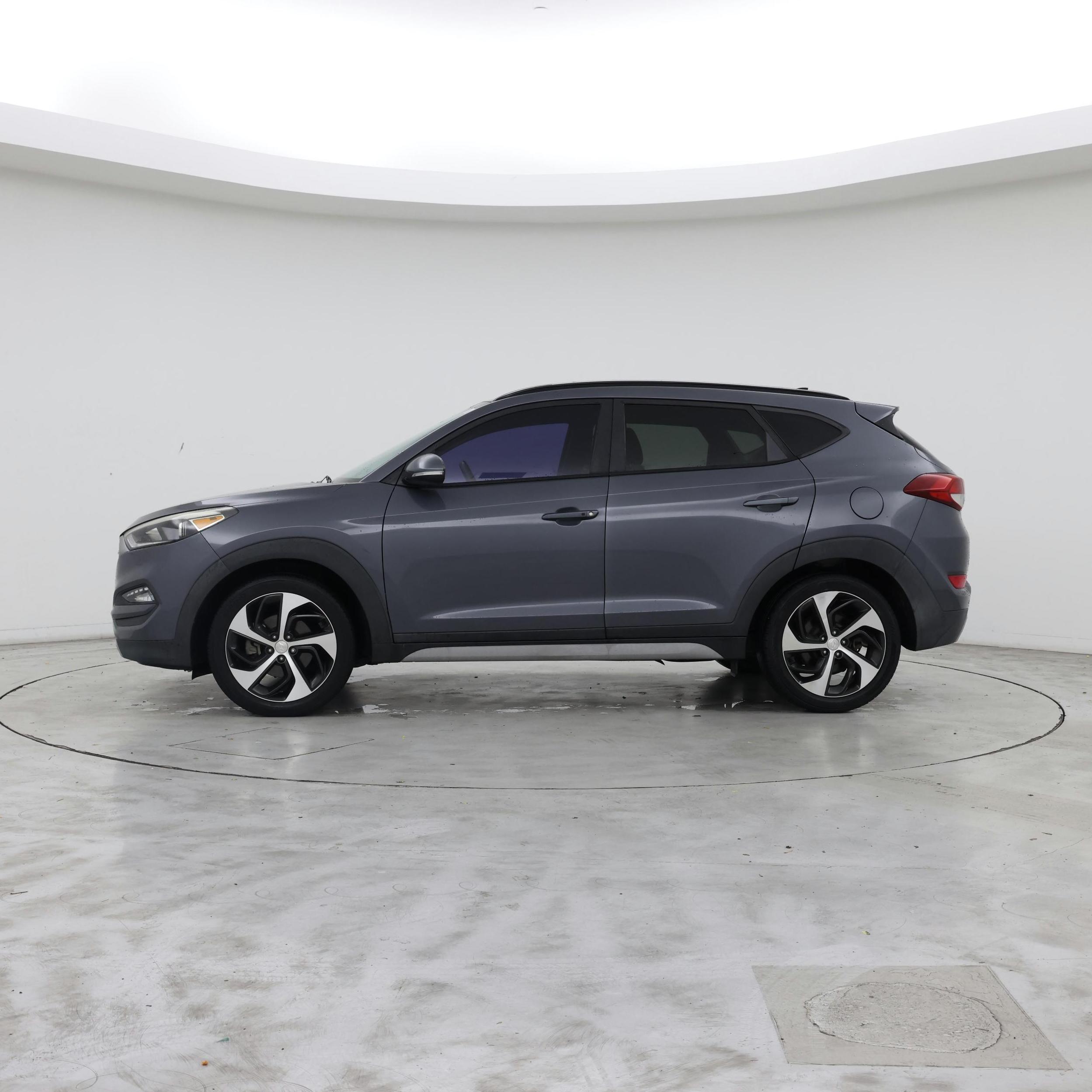 Thumbnail: 2018 Hyundai Tucson - 3