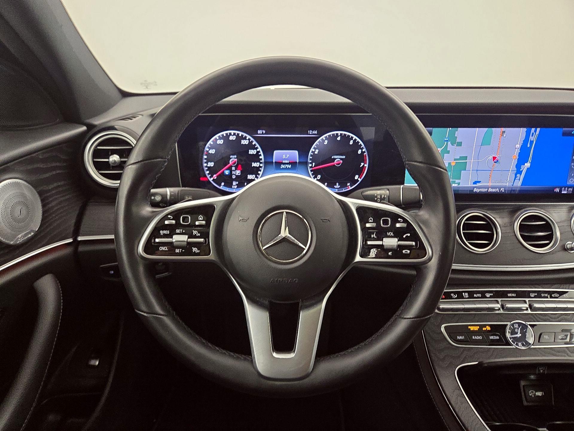 Thumbnail: 2020 Mercedes-Benz E-Class - 10