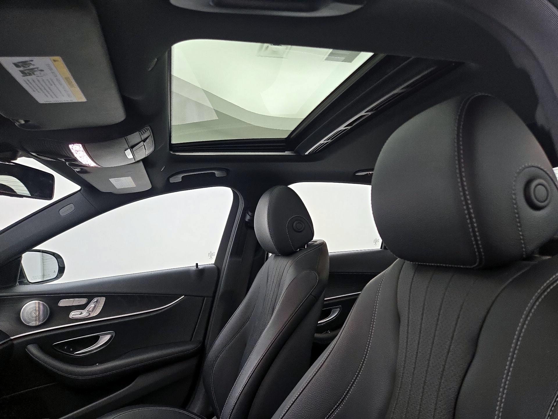 Thumbnail: 2020 Mercedes-Benz E-Class - 20