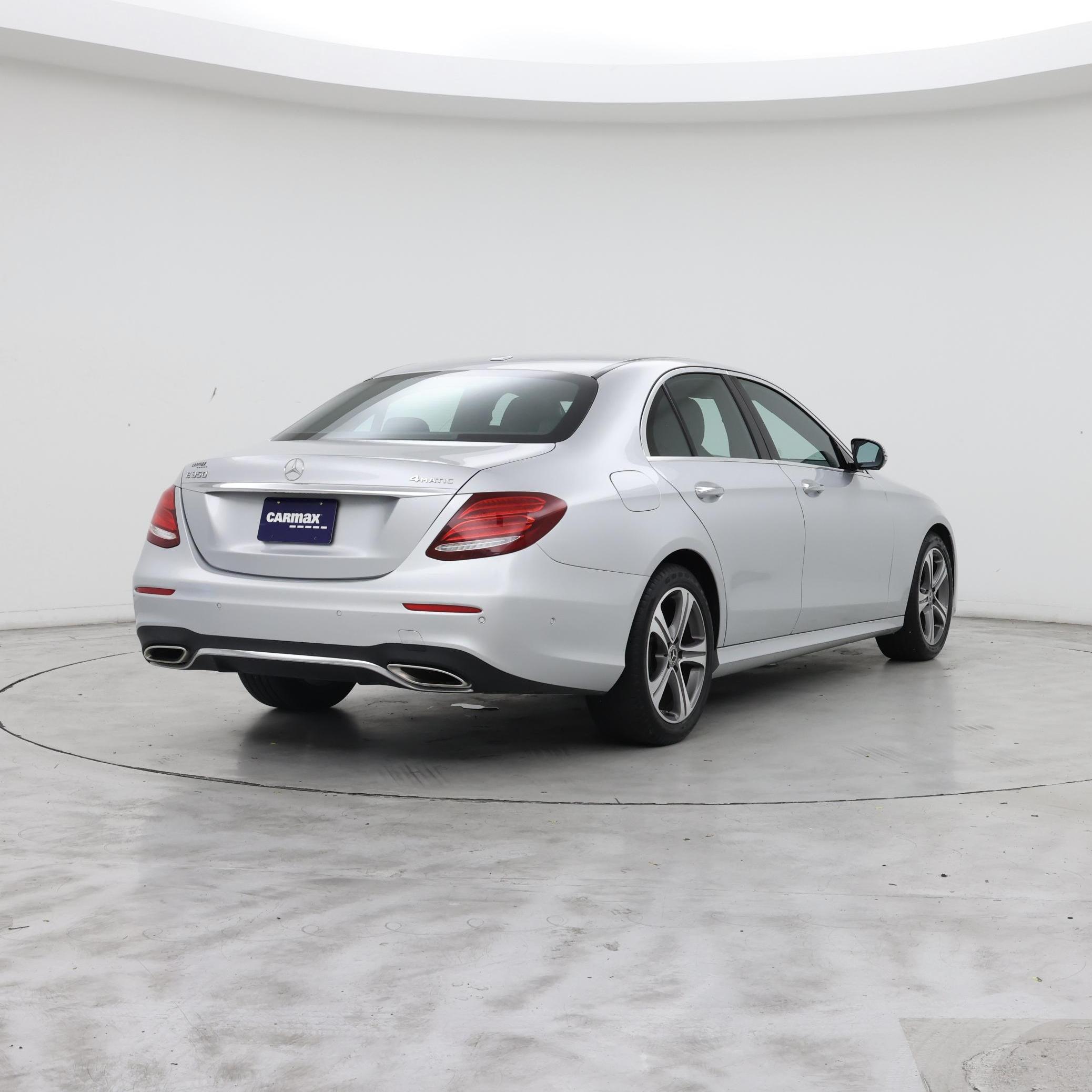 Thumbnail: 2020 Mercedes-Benz E-Class - 8