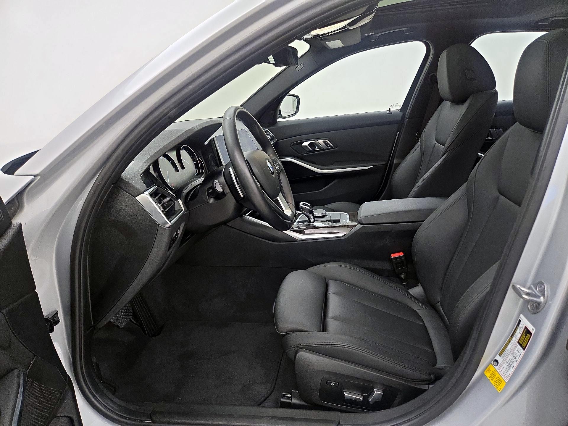 Thumbnail: 2019 BMW 3 Series - 11