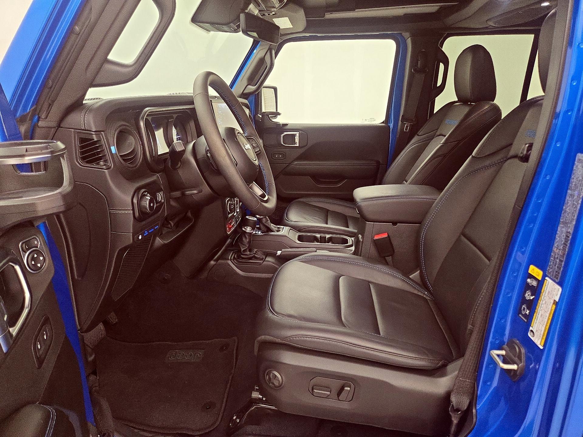 Thumbnail: 2024 Jeep Wrangler - 11