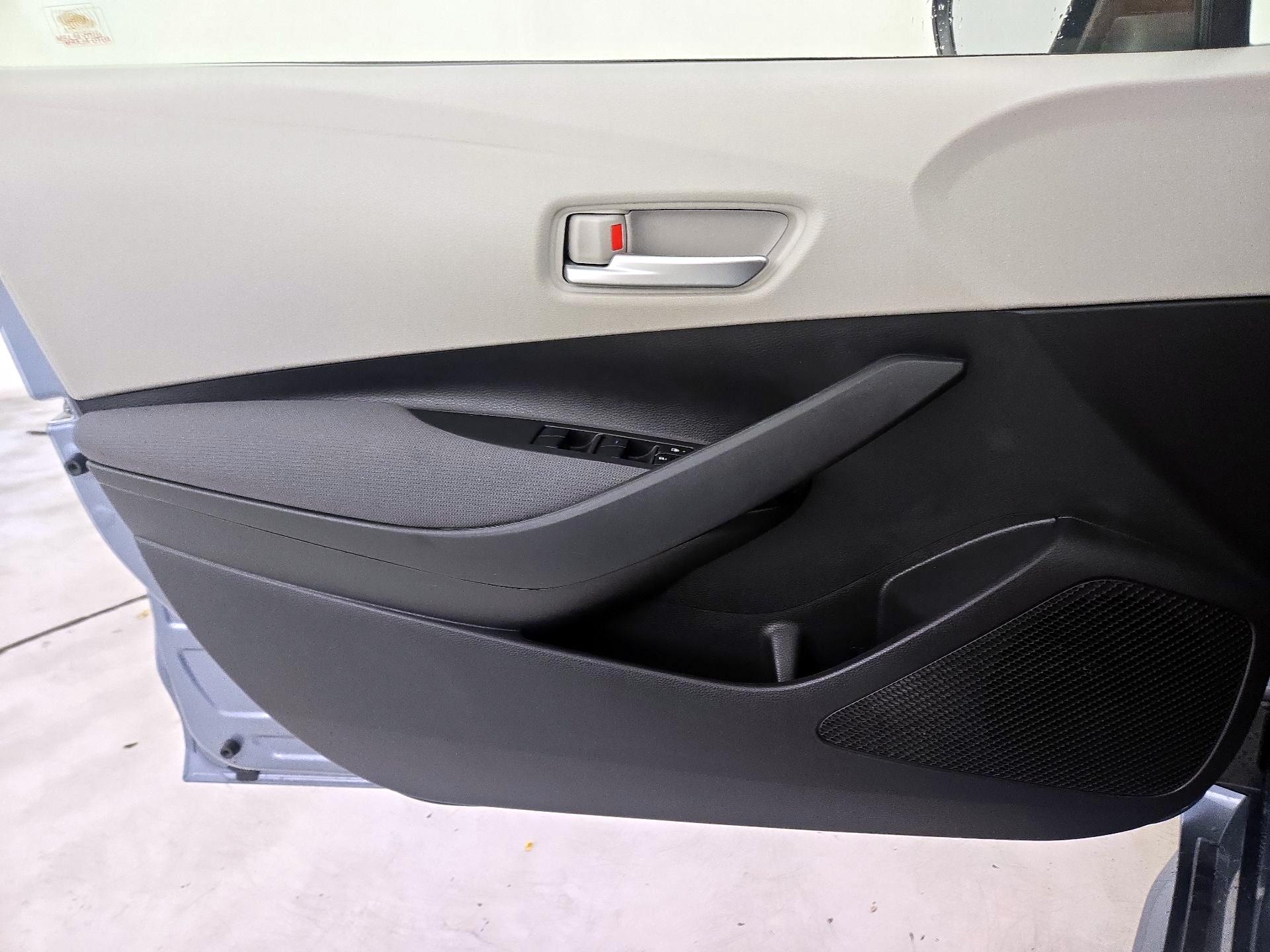 Thumbnail: 2020 Toyota Corolla - 12