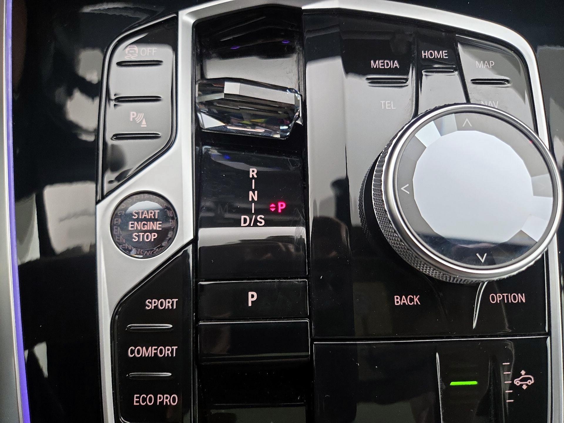 Thumbnail: 2024 BMW X7 - 18