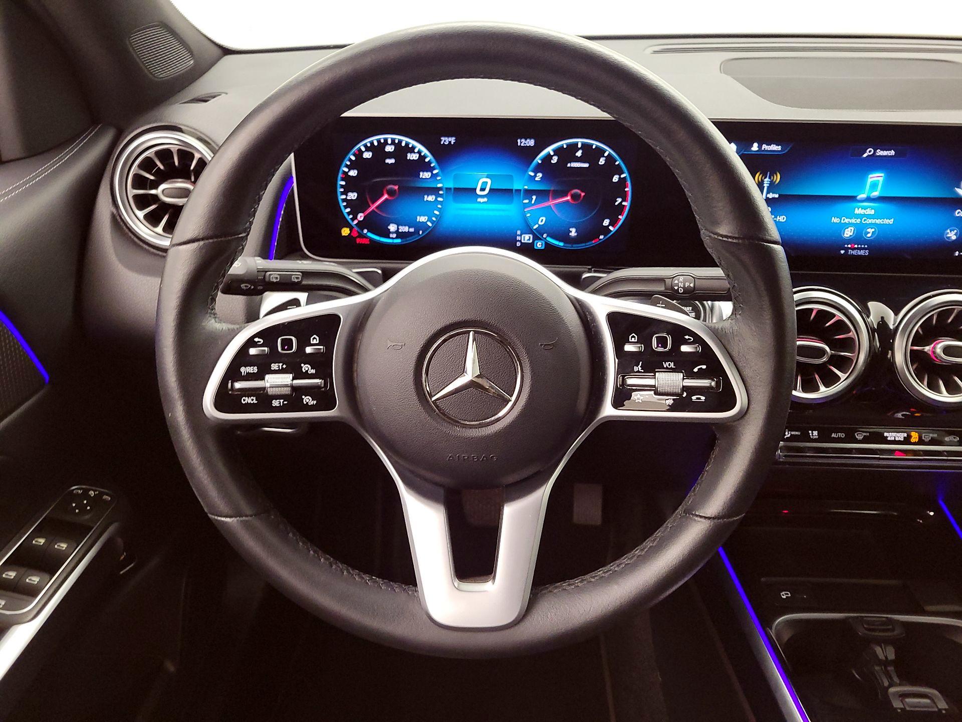 Thumbnail: 2020 Mercedes-Benz GLB - 10