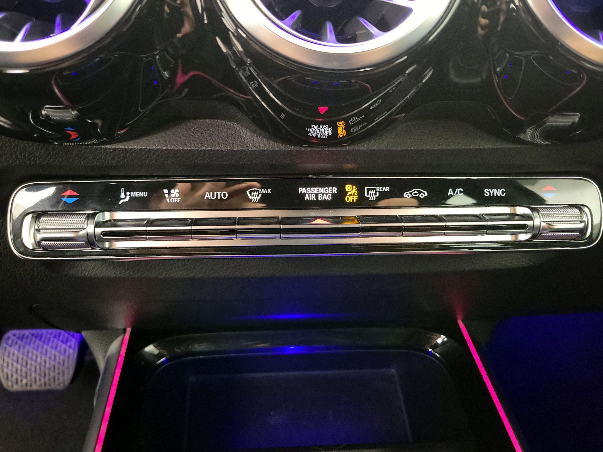 Thumbnail: 2020 Mercedes-Benz GLB - 16