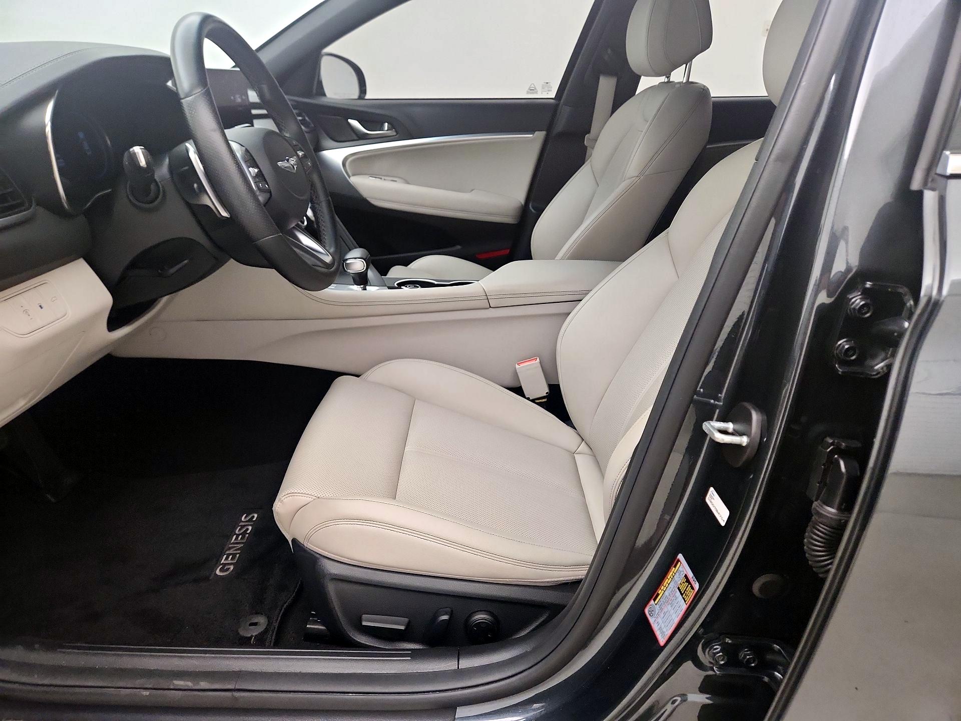 Thumbnail: 2023 Genesis G70 - 11