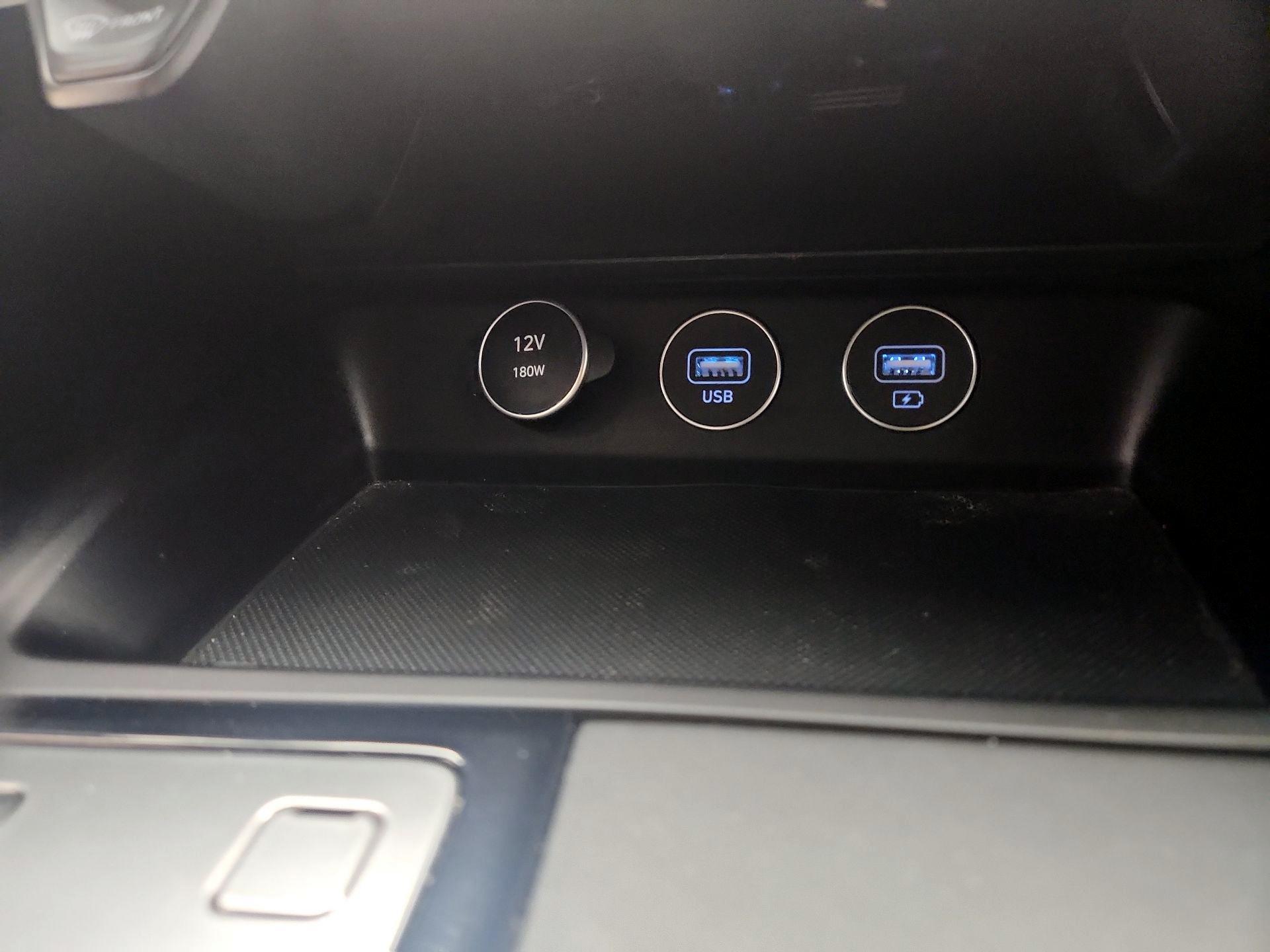 Thumbnail: 2023 Genesis G70 - 19