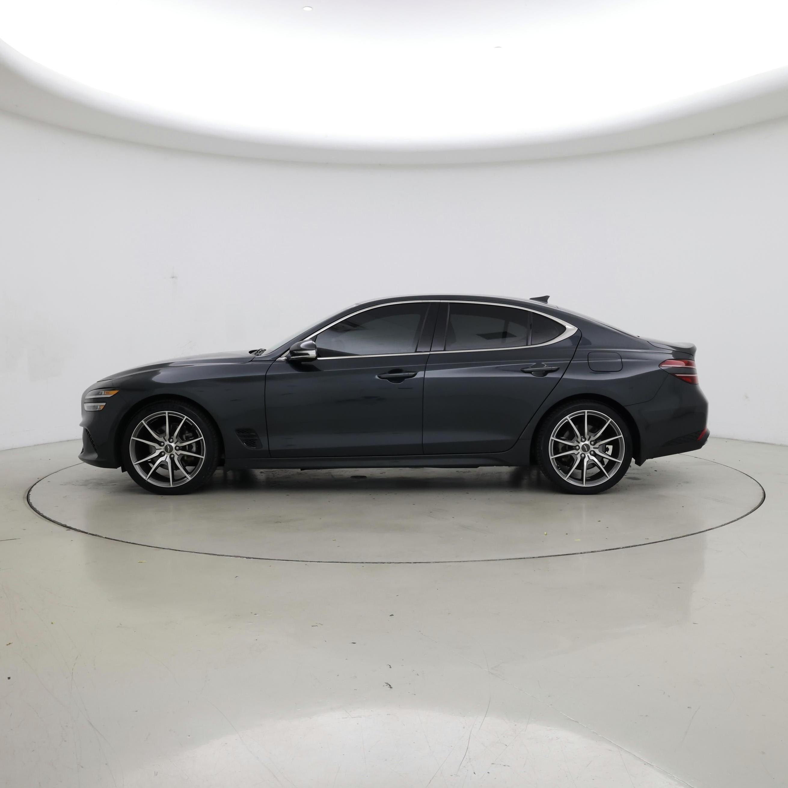 Thumbnail: 2023 Genesis G70 - 3