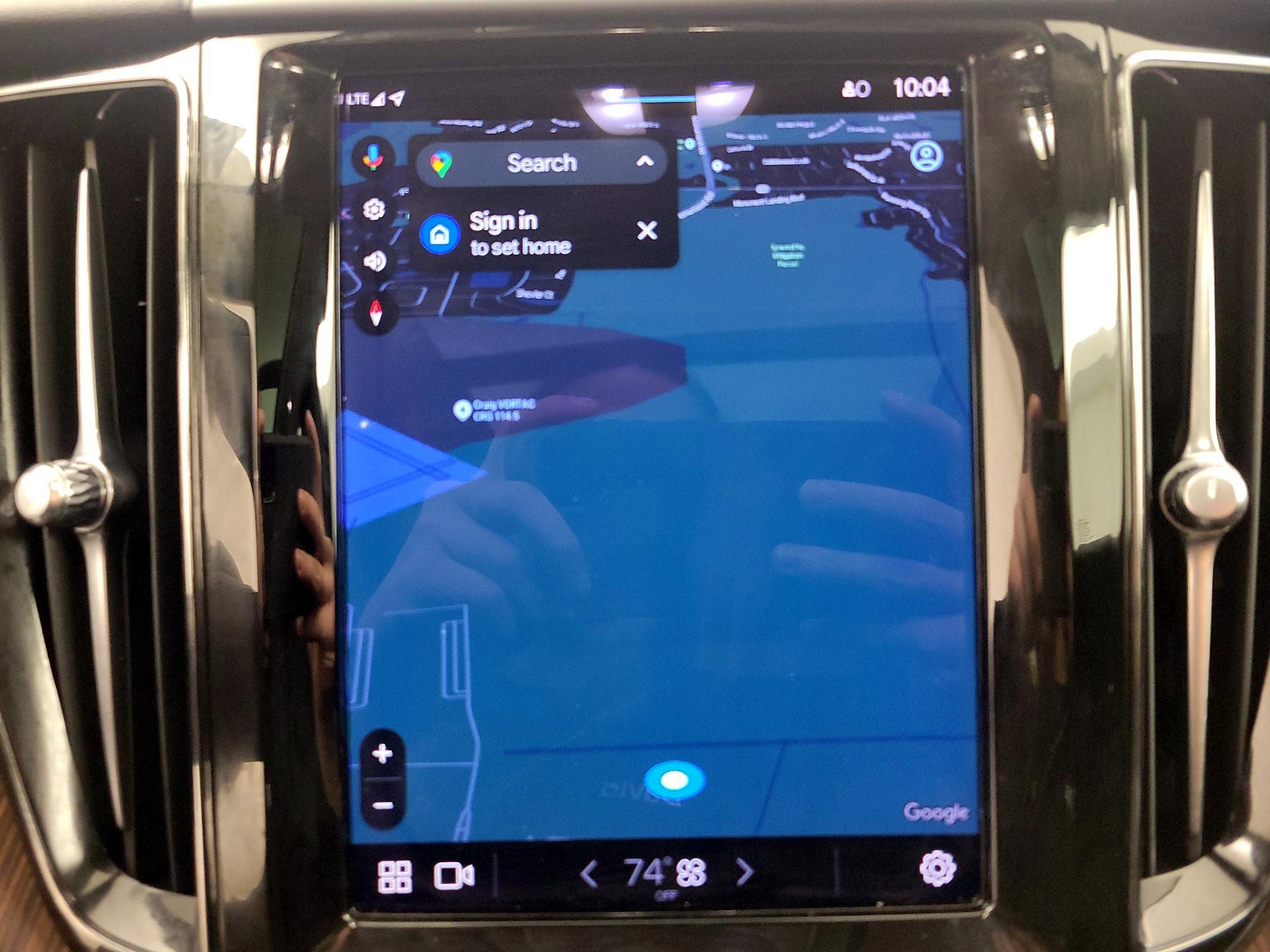 Thumbnail: 2022 Volvo XC60 - 14