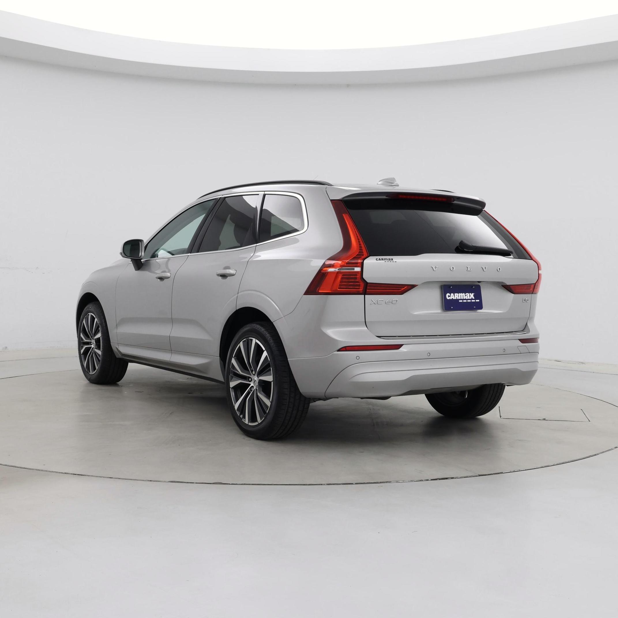 Thumbnail: 2022 Volvo XC60 - 2