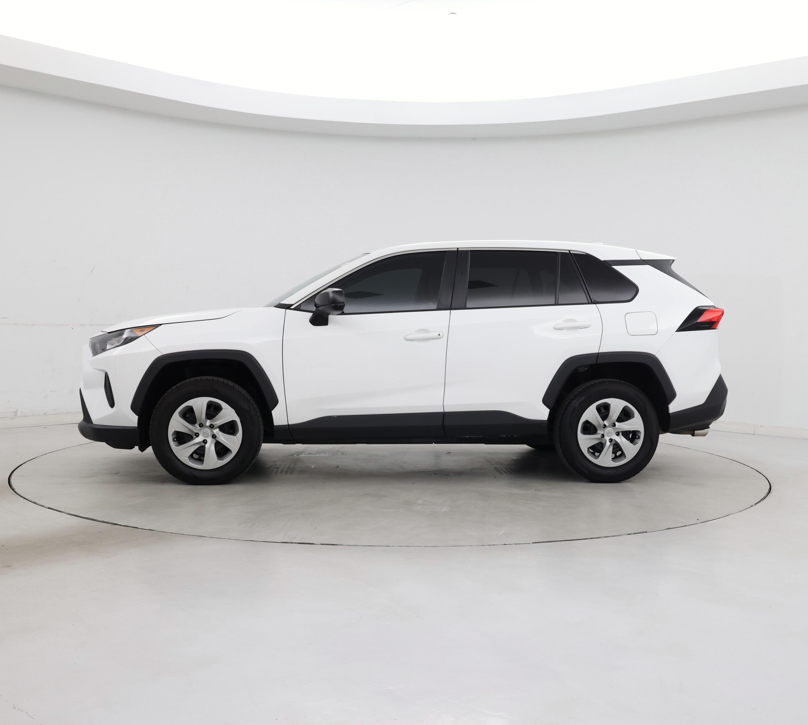 Thumbnail: 2022 Toyota RAV4 - 3