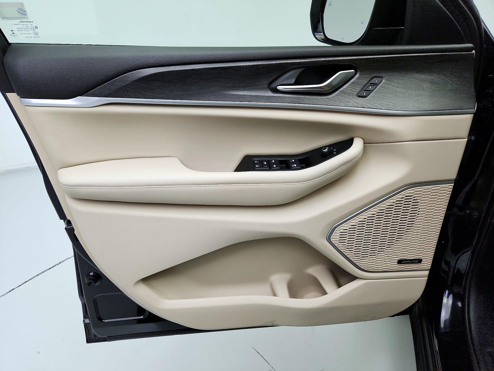 Thumbnail: 2021 Jeep Grand Cherokee L - 12