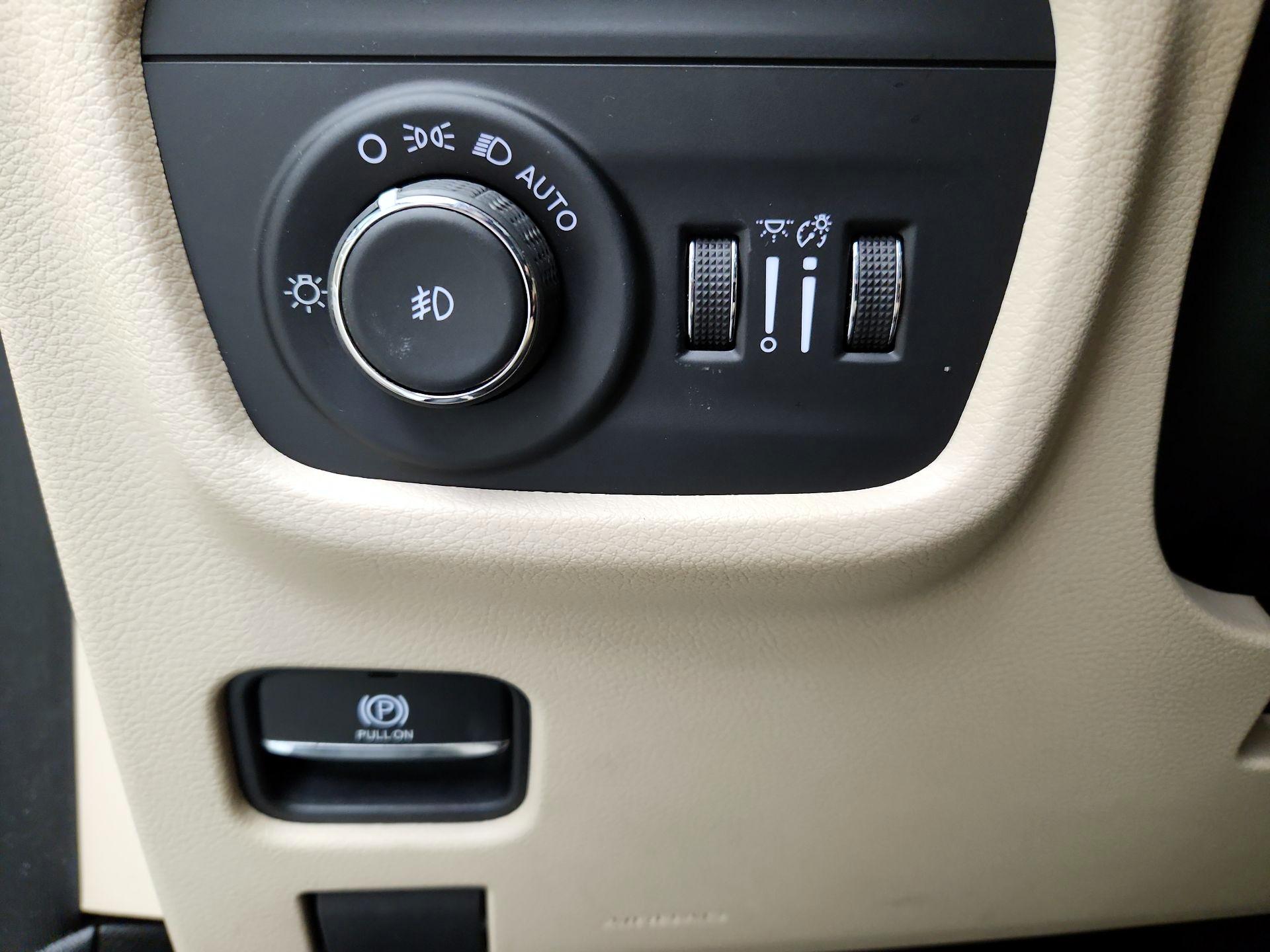 Thumbnail: 2021 Jeep Grand Cherokee L - 13