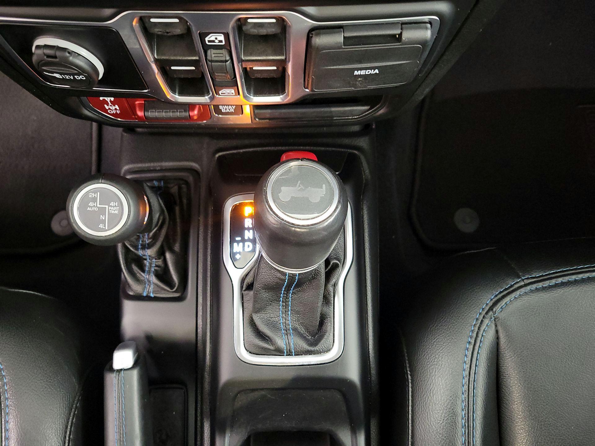 Thumbnail: 2022 Jeep Wrangler - 18