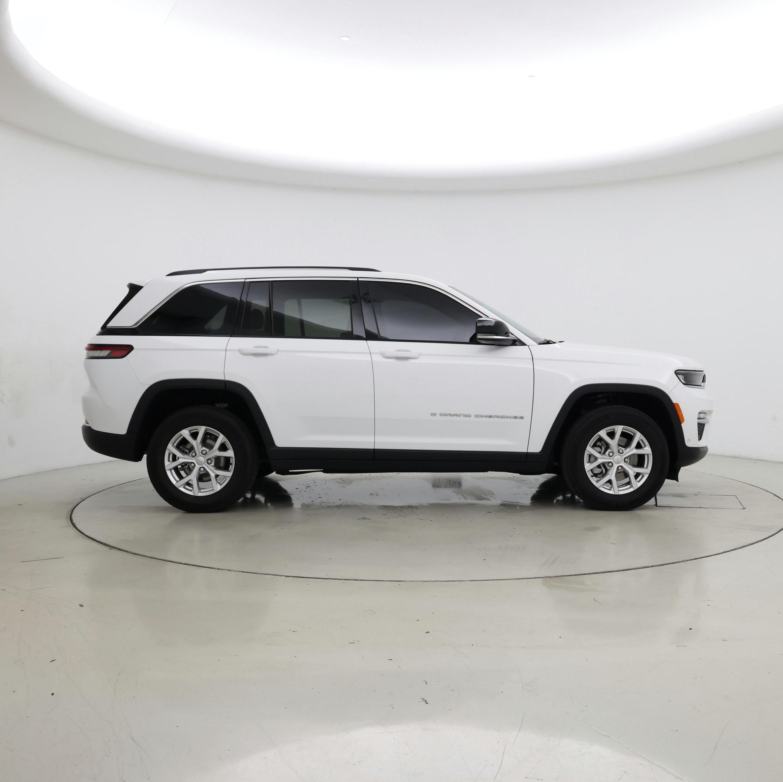 Thumbnail: 2023 Jeep Grand Cherokee - 7