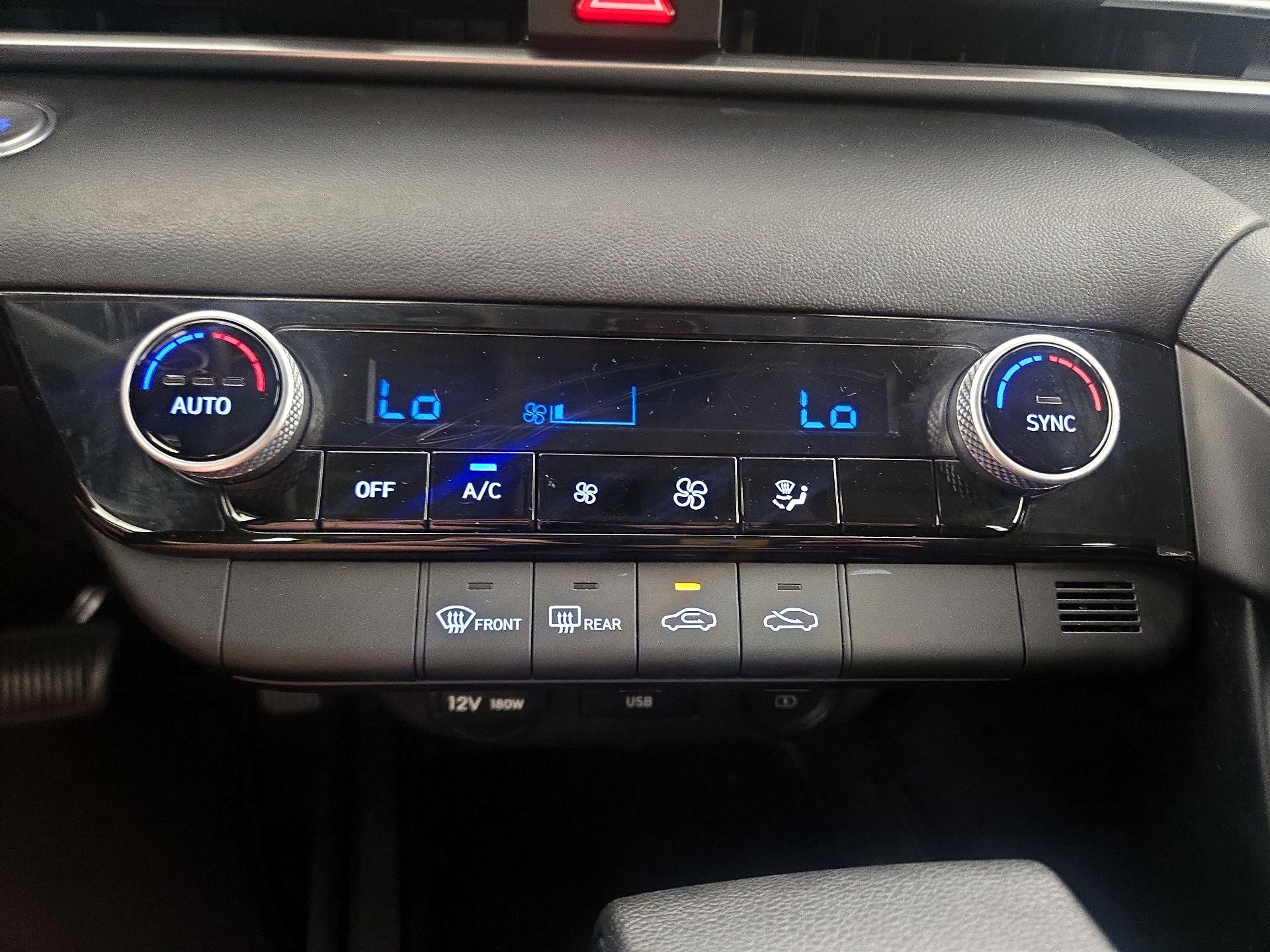 Thumbnail: 2022 Hyundai Elantra - 16