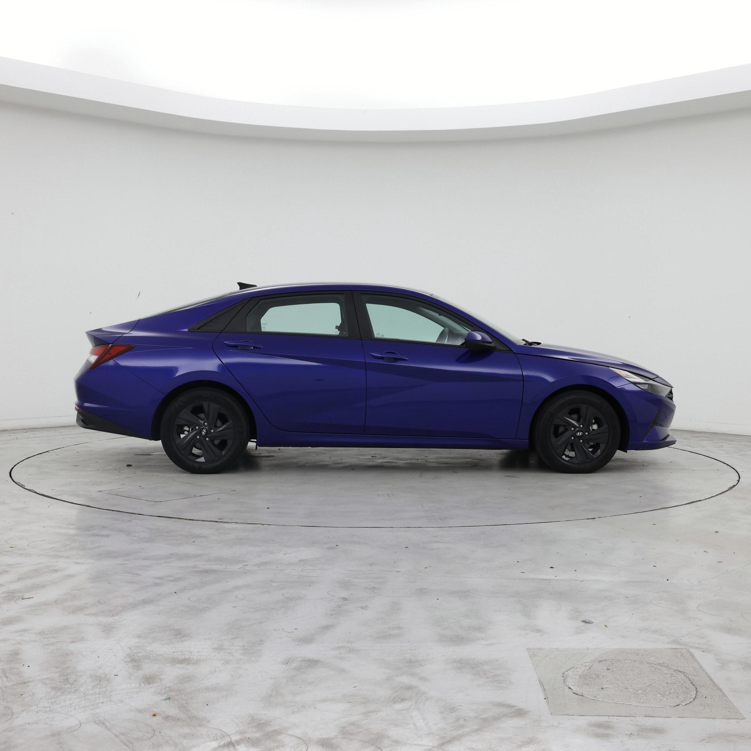 Thumbnail: 2022 Hyundai Elantra - 7