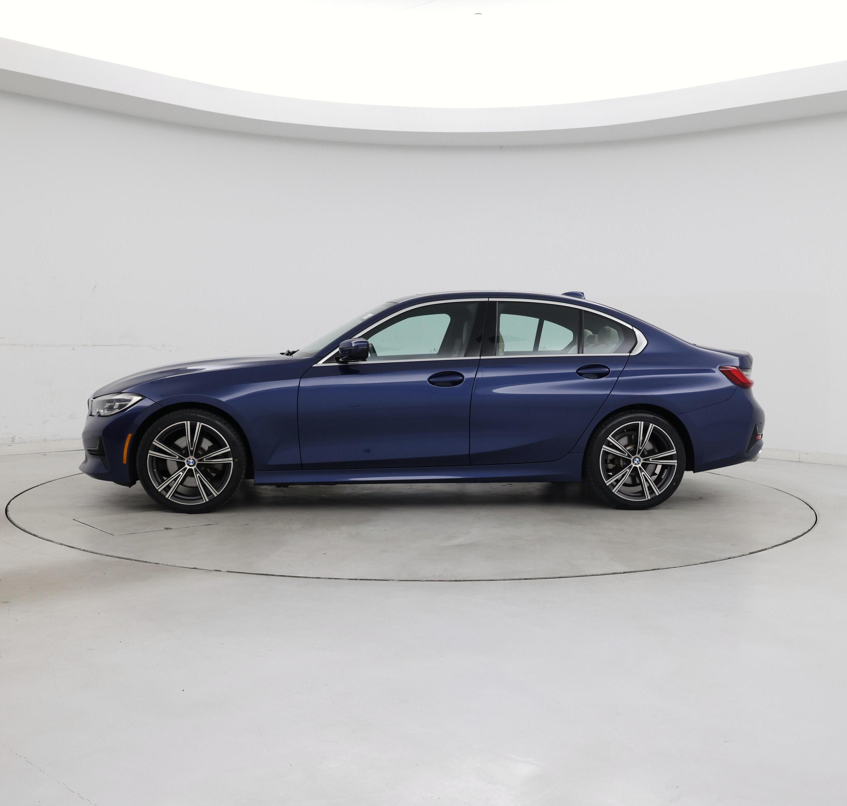 Thumbnail: 2022 BMW 3 Series - 3