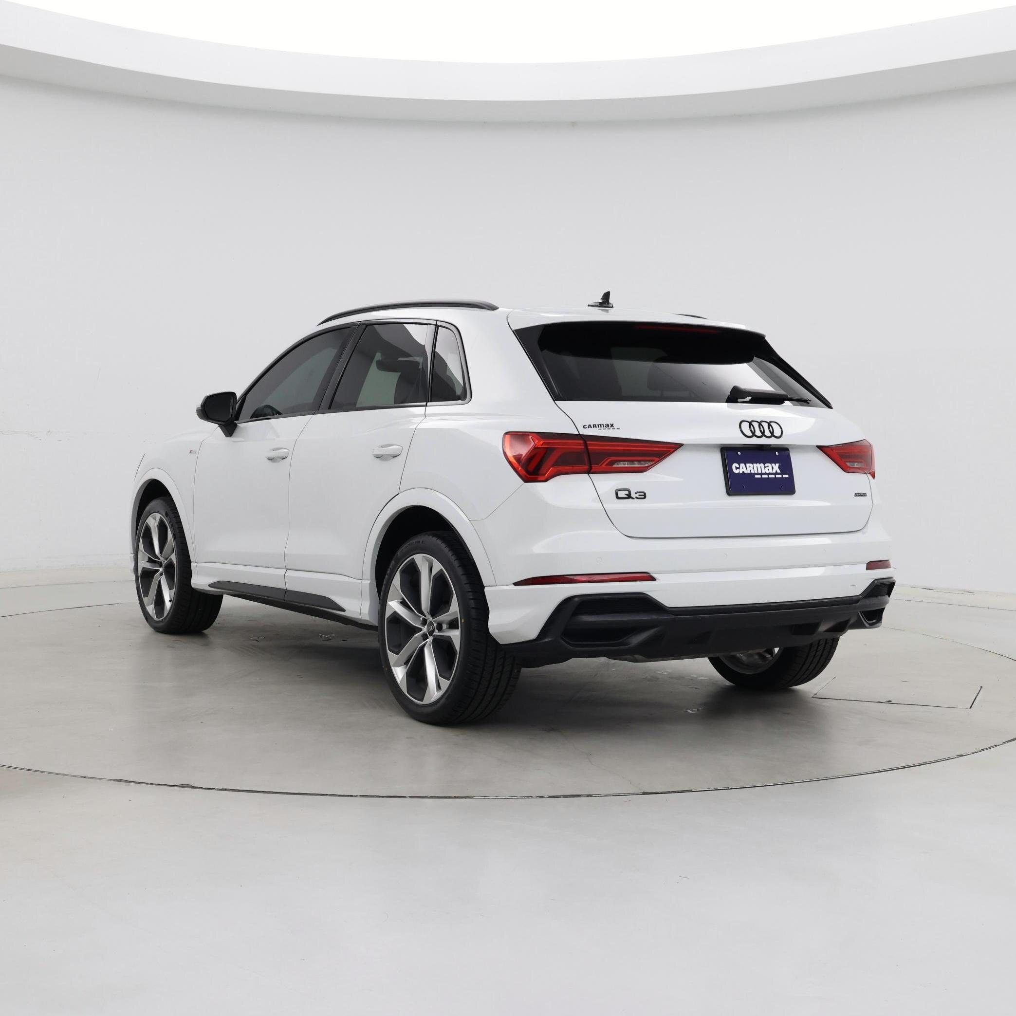 Thumbnail: 2022 Audi Q3 - 2