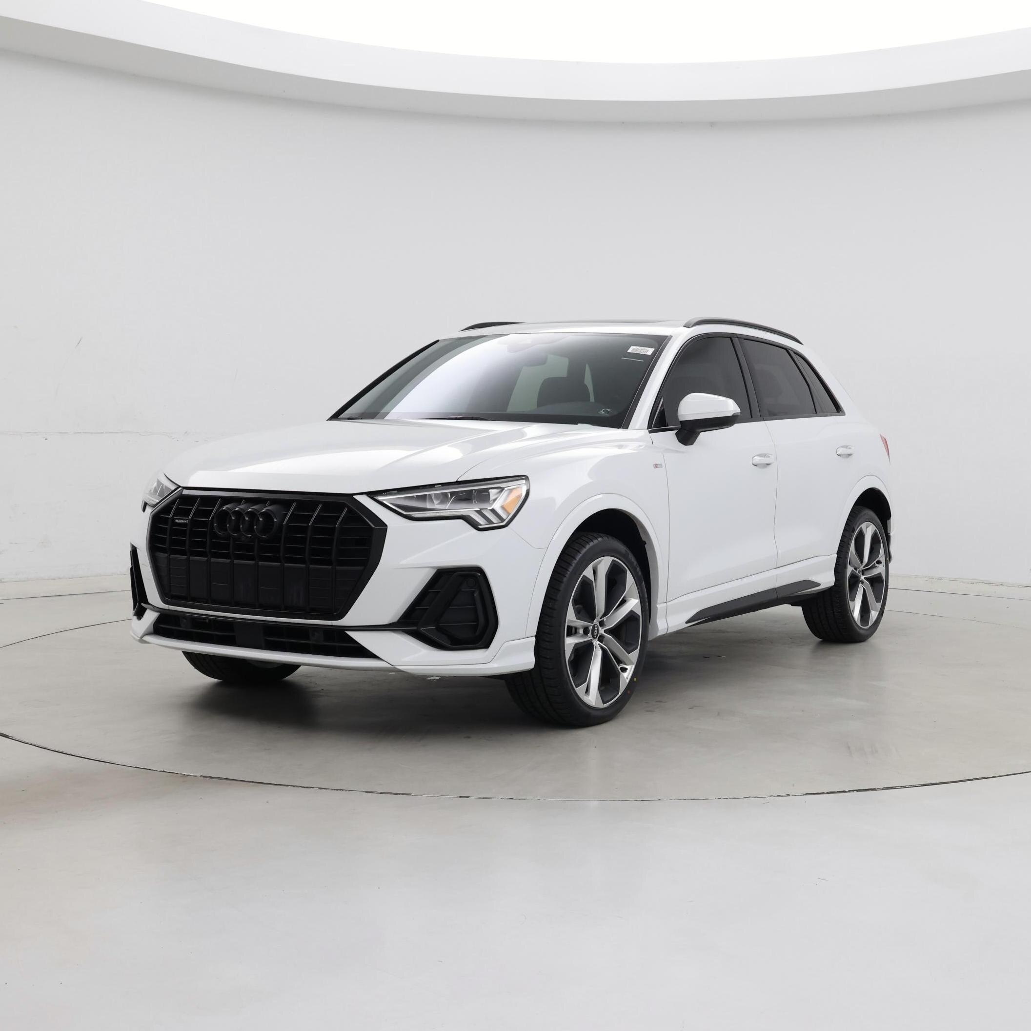 Thumbnail: 2022 Audi Q3 - 4