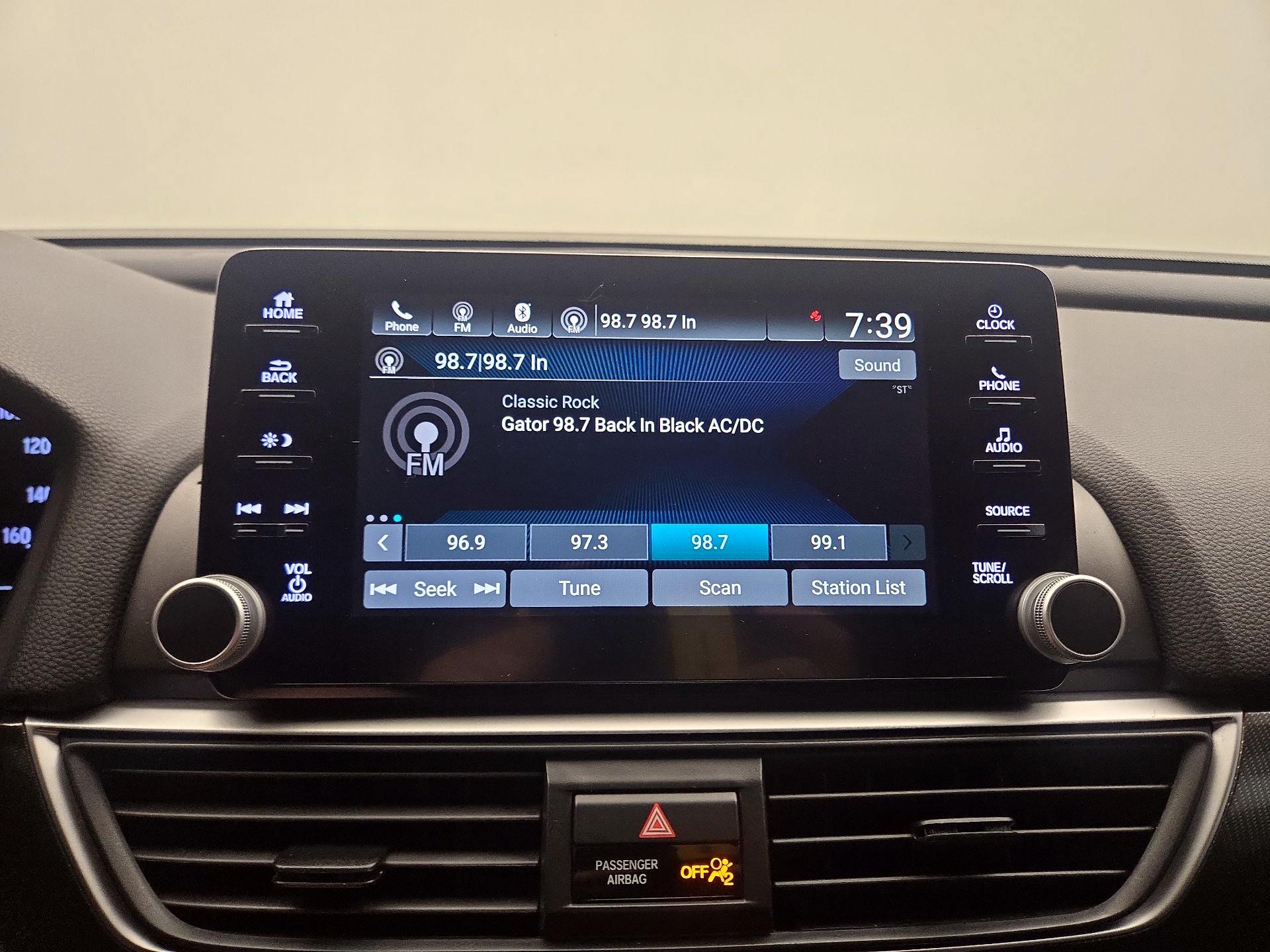 Thumbnail: 2018 Honda Accord - 15