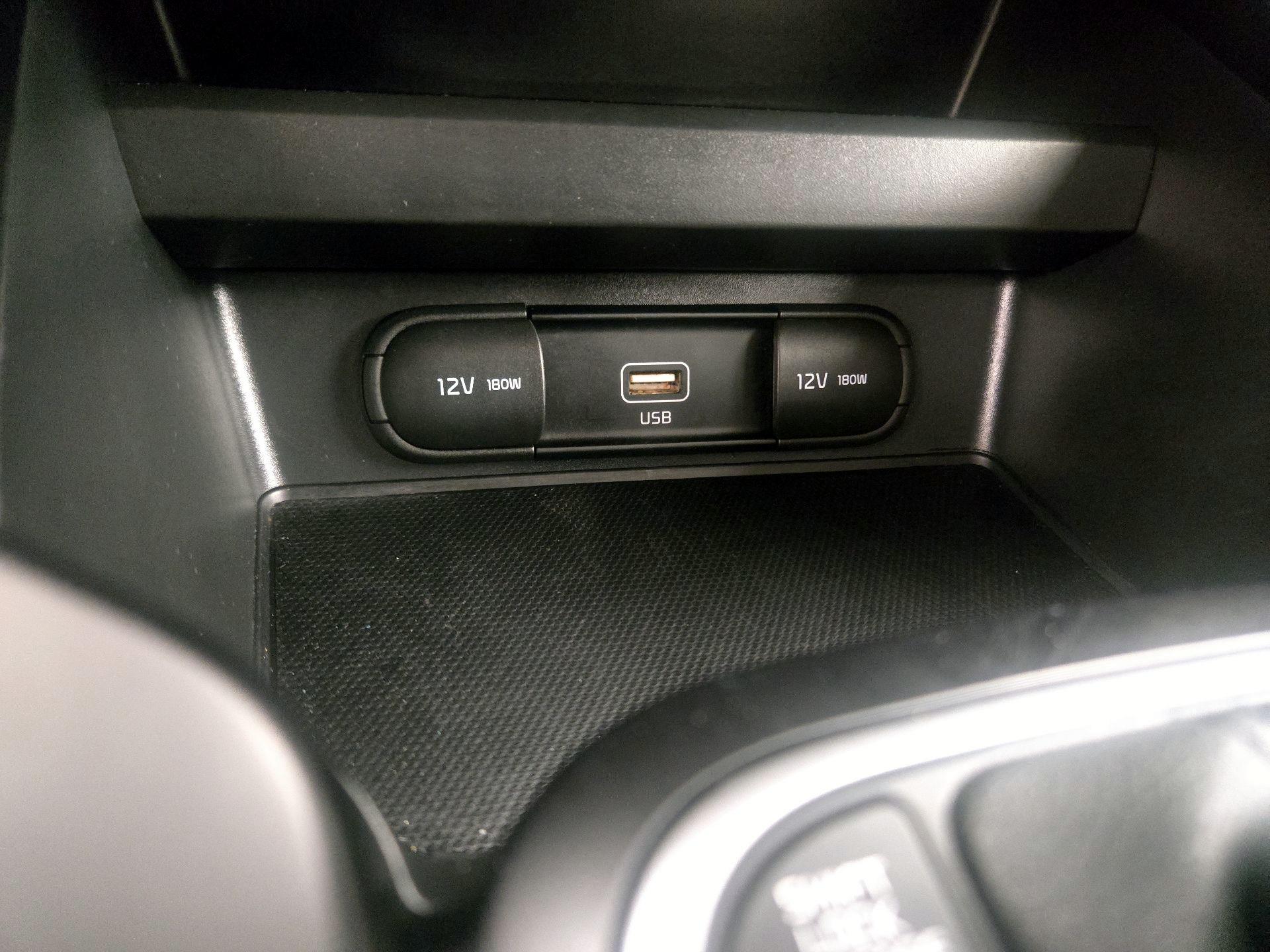 Thumbnail: 2020 Kia Soul - 18