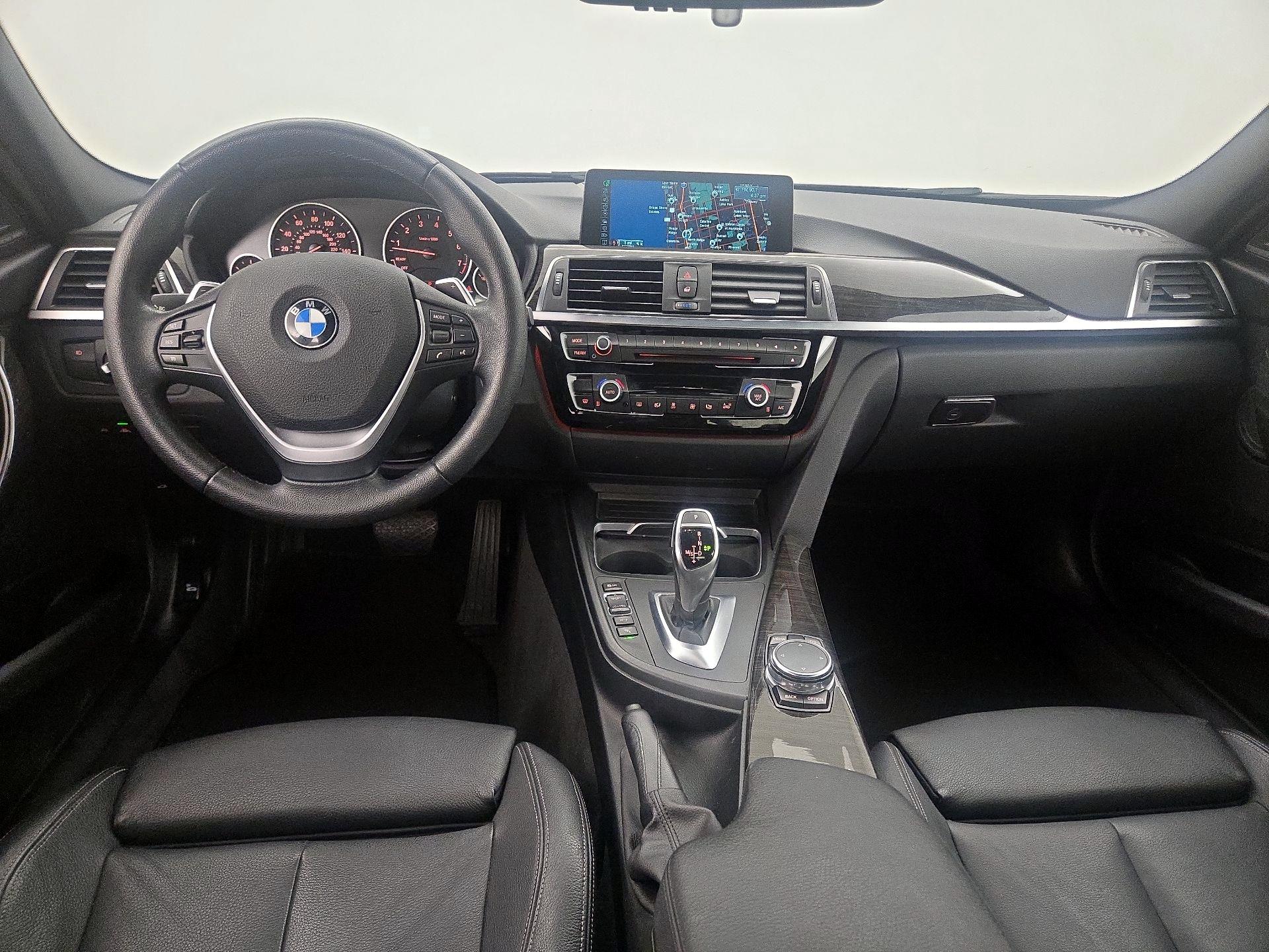 Thumbnail: 2016 BMW 3 Series - 9