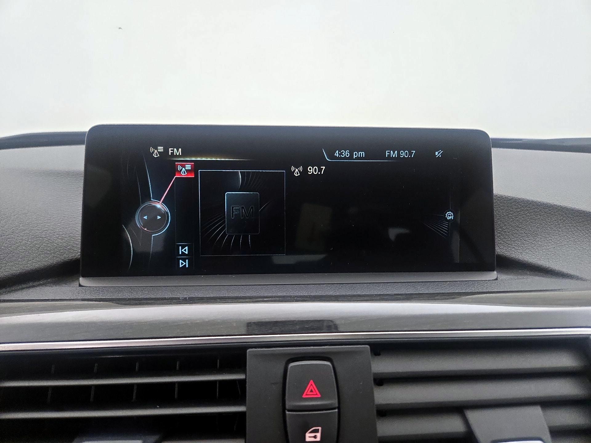 Thumbnail: 2016 BMW 3 Series - 16