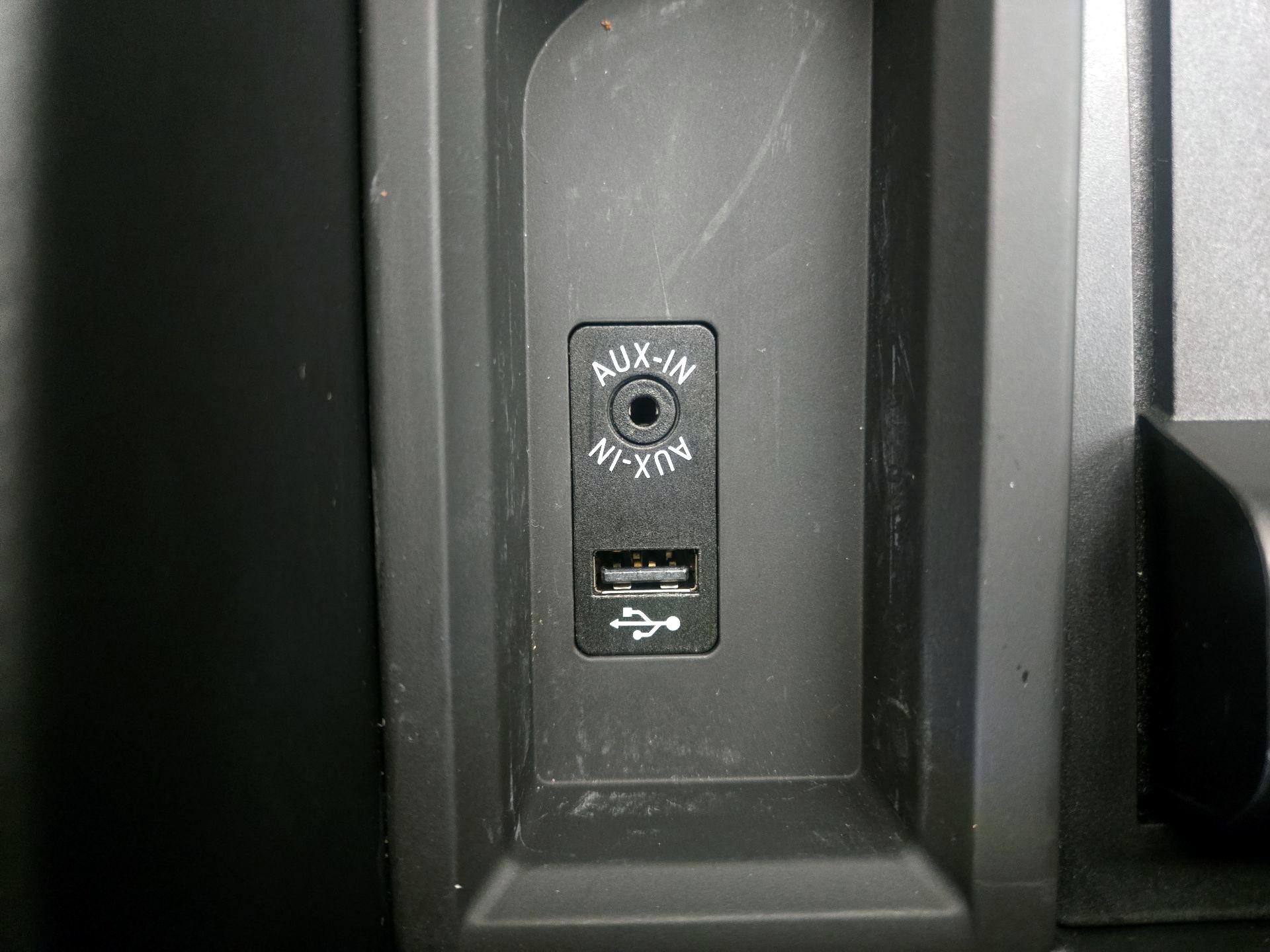 Thumbnail: 2016 BMW 3 Series - 19