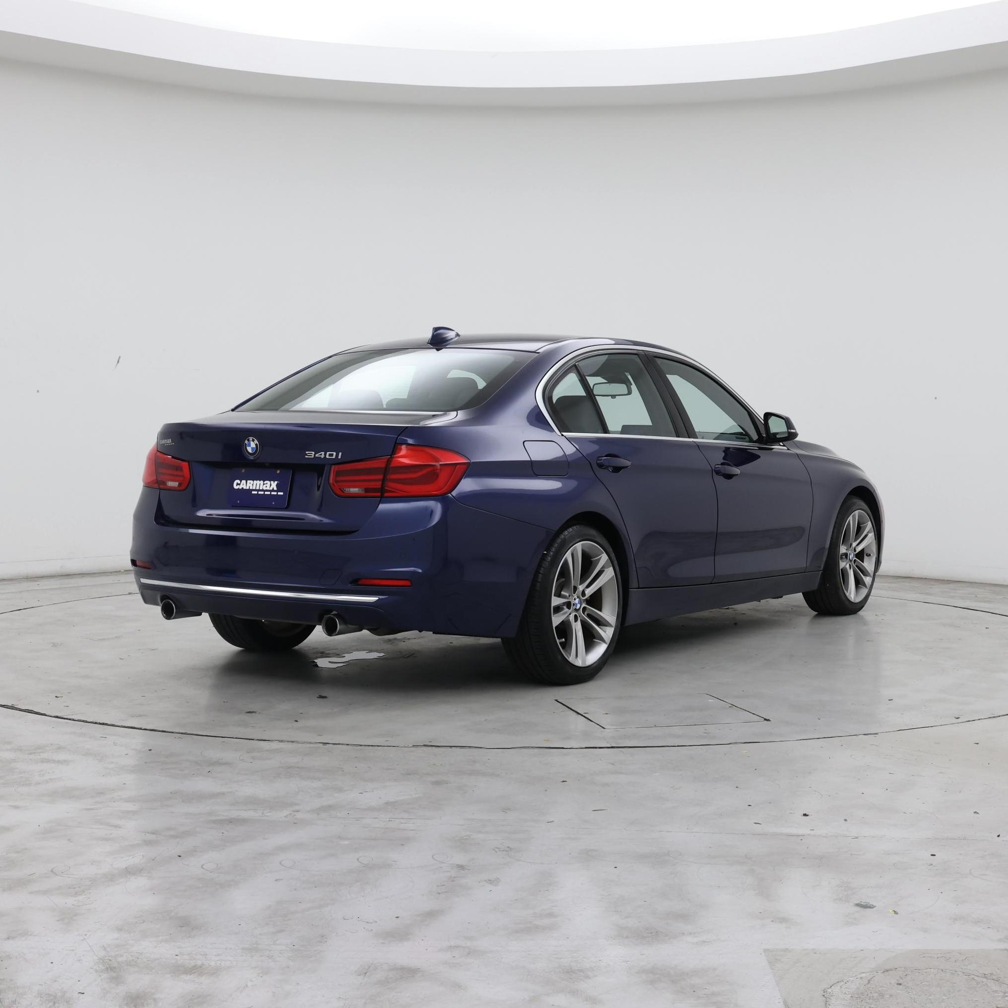 Thumbnail: 2016 BMW 3 Series - 8