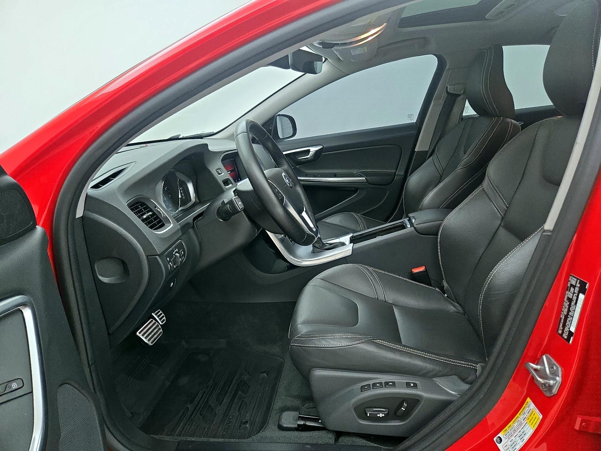 Thumbnail: 2017 Volvo S60 - 11