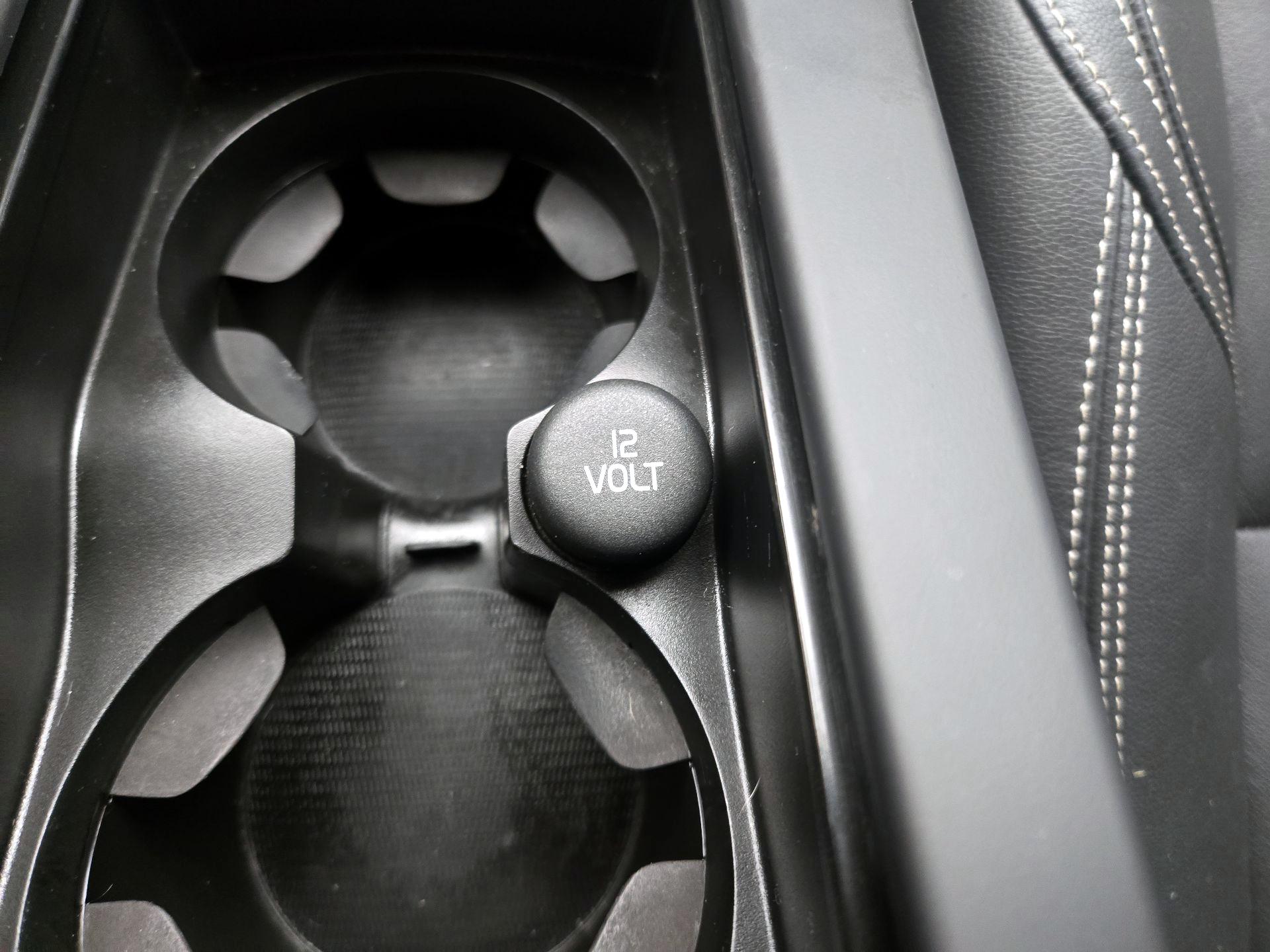 Thumbnail: 2017 Volvo S60 - 18