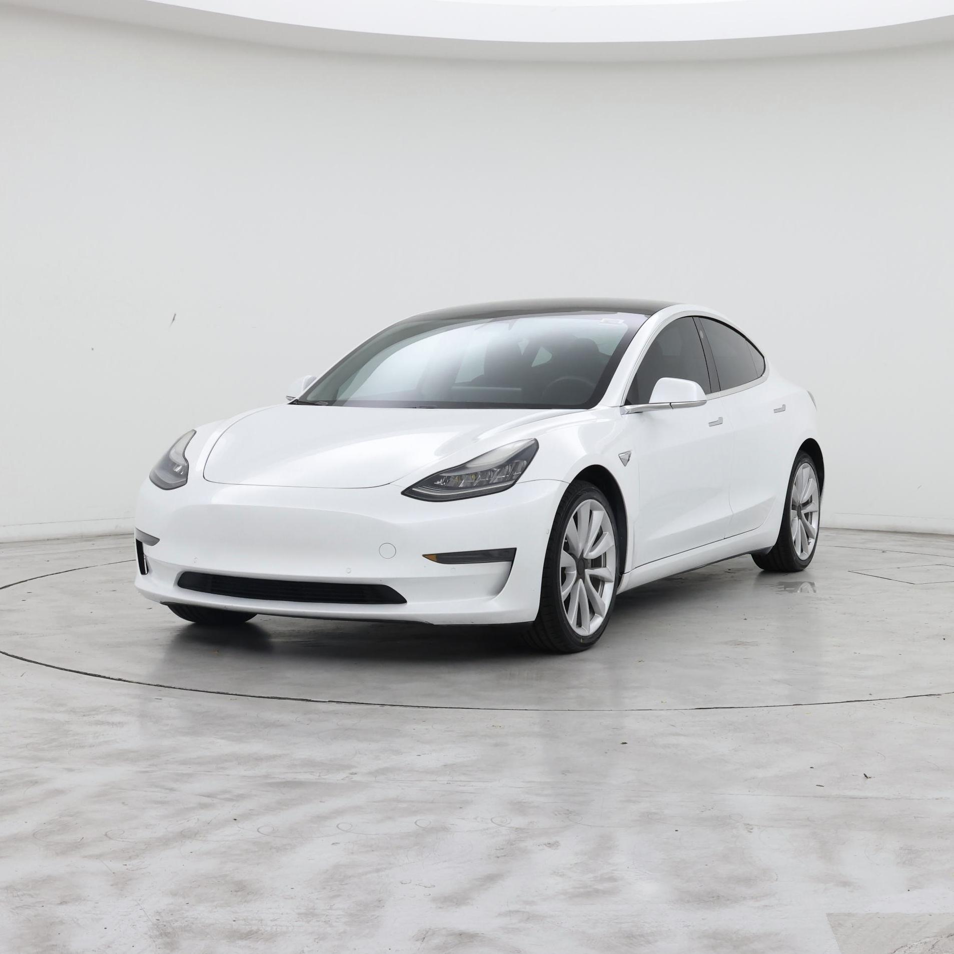 Thumbnail: 2019 Tesla Model 3 - 4