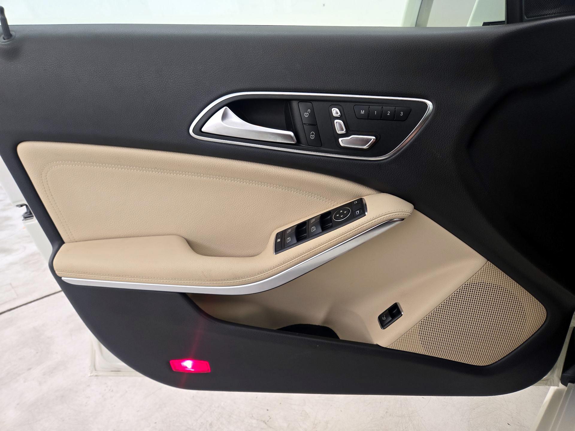 Thumbnail: 2018 Mercedes-Benz CLA - 12