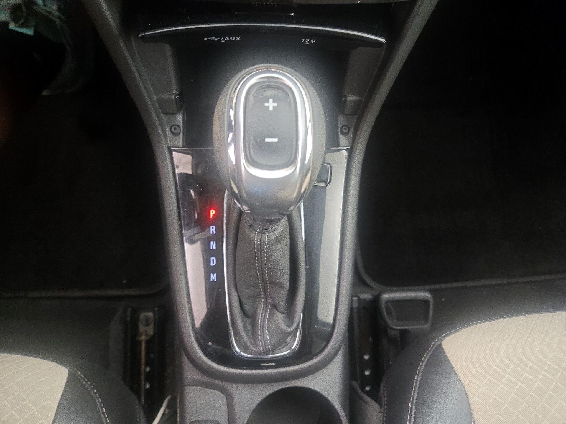 Thumbnail: 2019 Buick Encore - 17