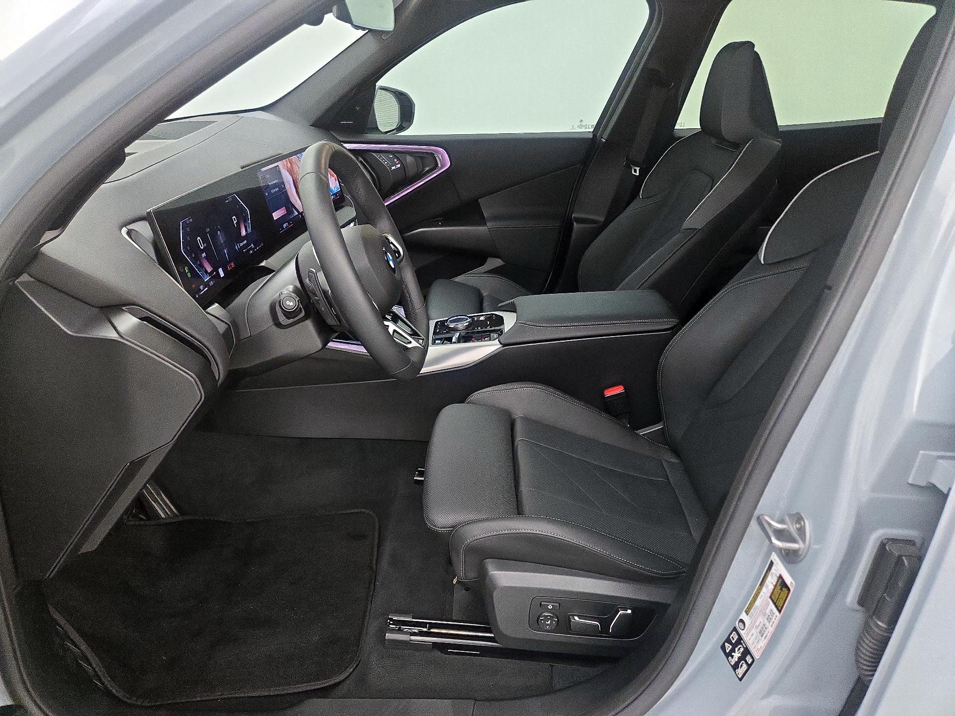 Thumbnail: 2025 BMW X3 - 11