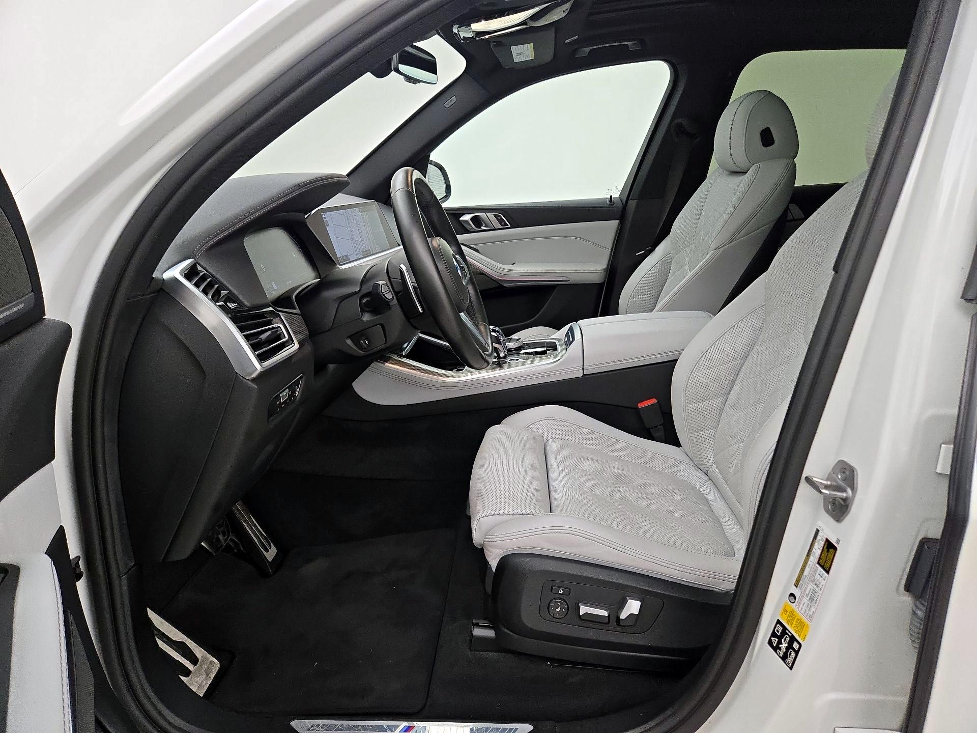 Thumbnail: 2023 BMW X5 - 11