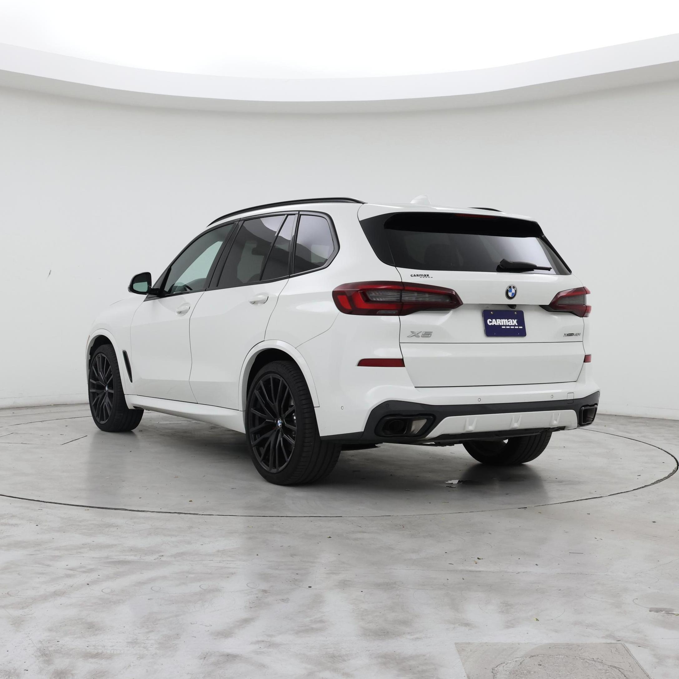 Thumbnail: 2023 BMW X5 - 2