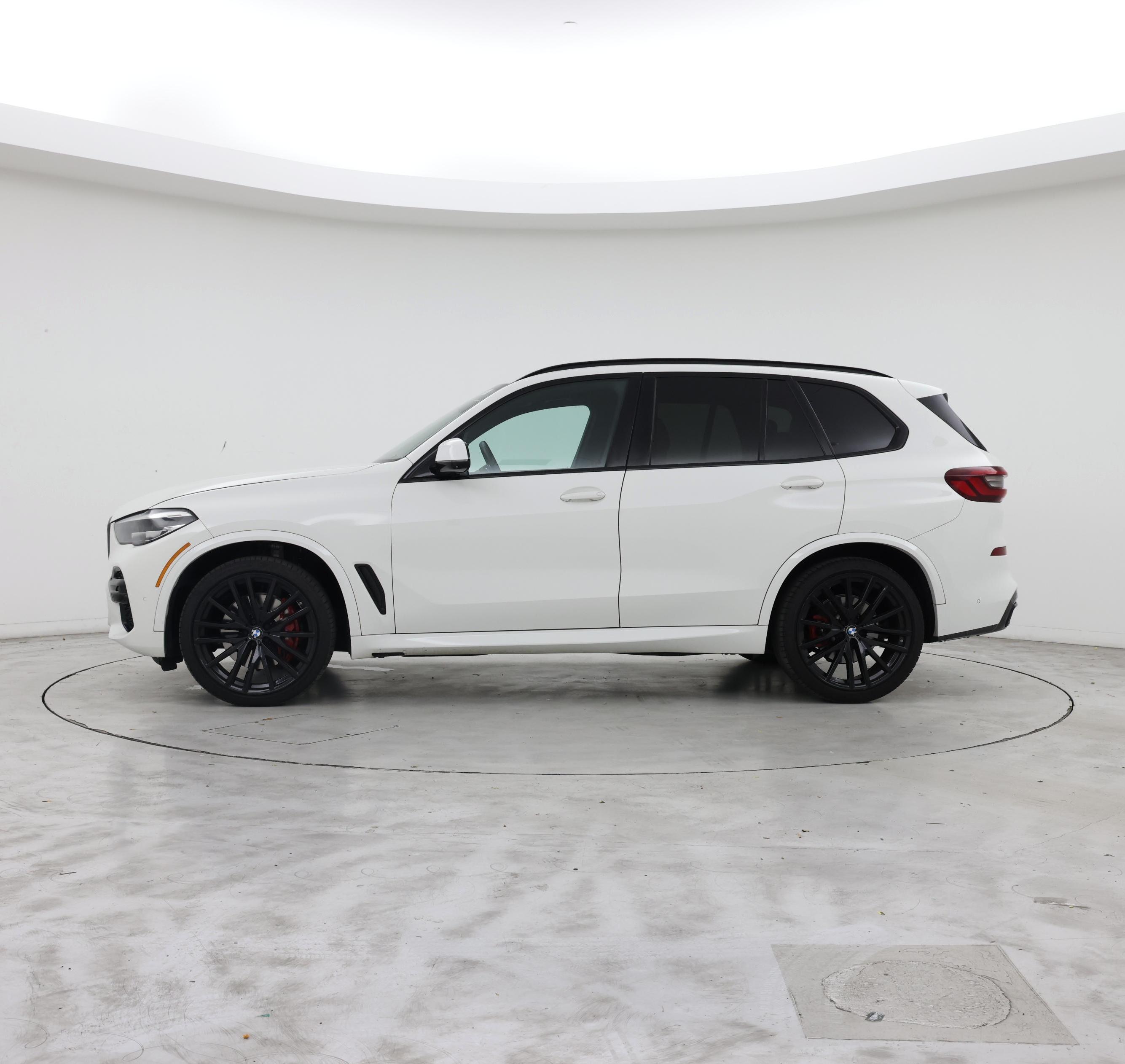 Thumbnail: 2023 BMW X5 - 3