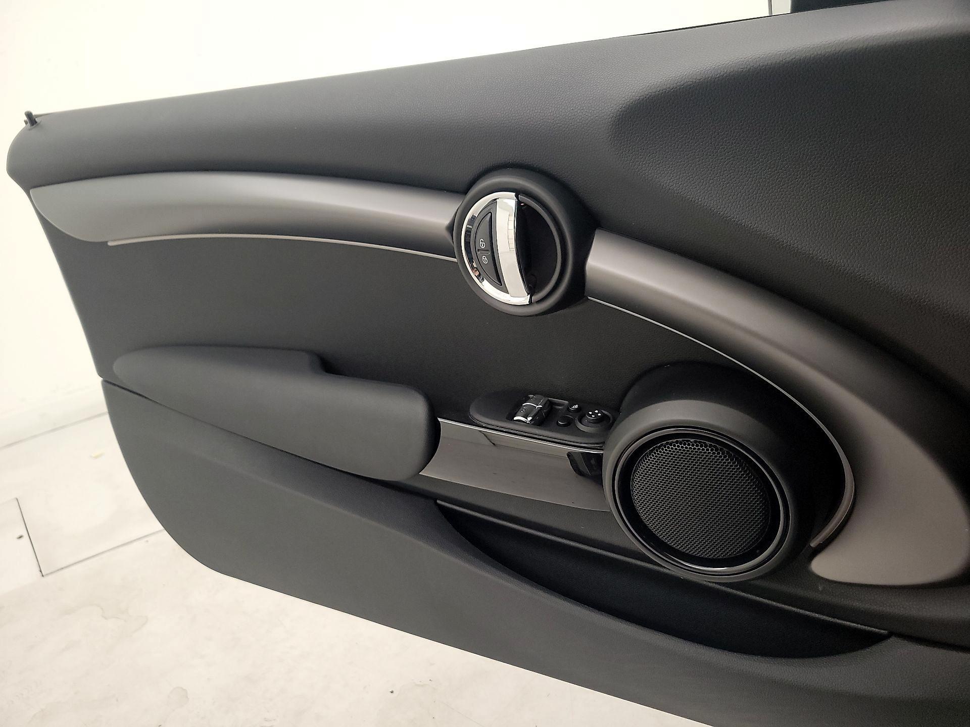 Thumbnail: 2023 MINI Cooper Hardtop - 12