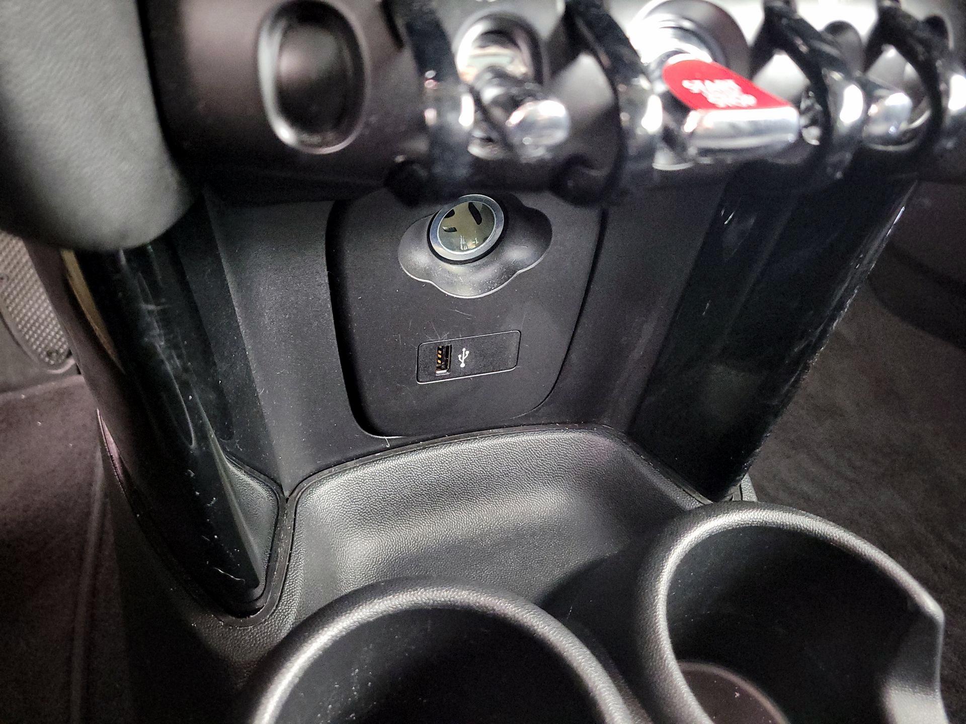 Thumbnail: 2023 MINI Cooper Hardtop - 18