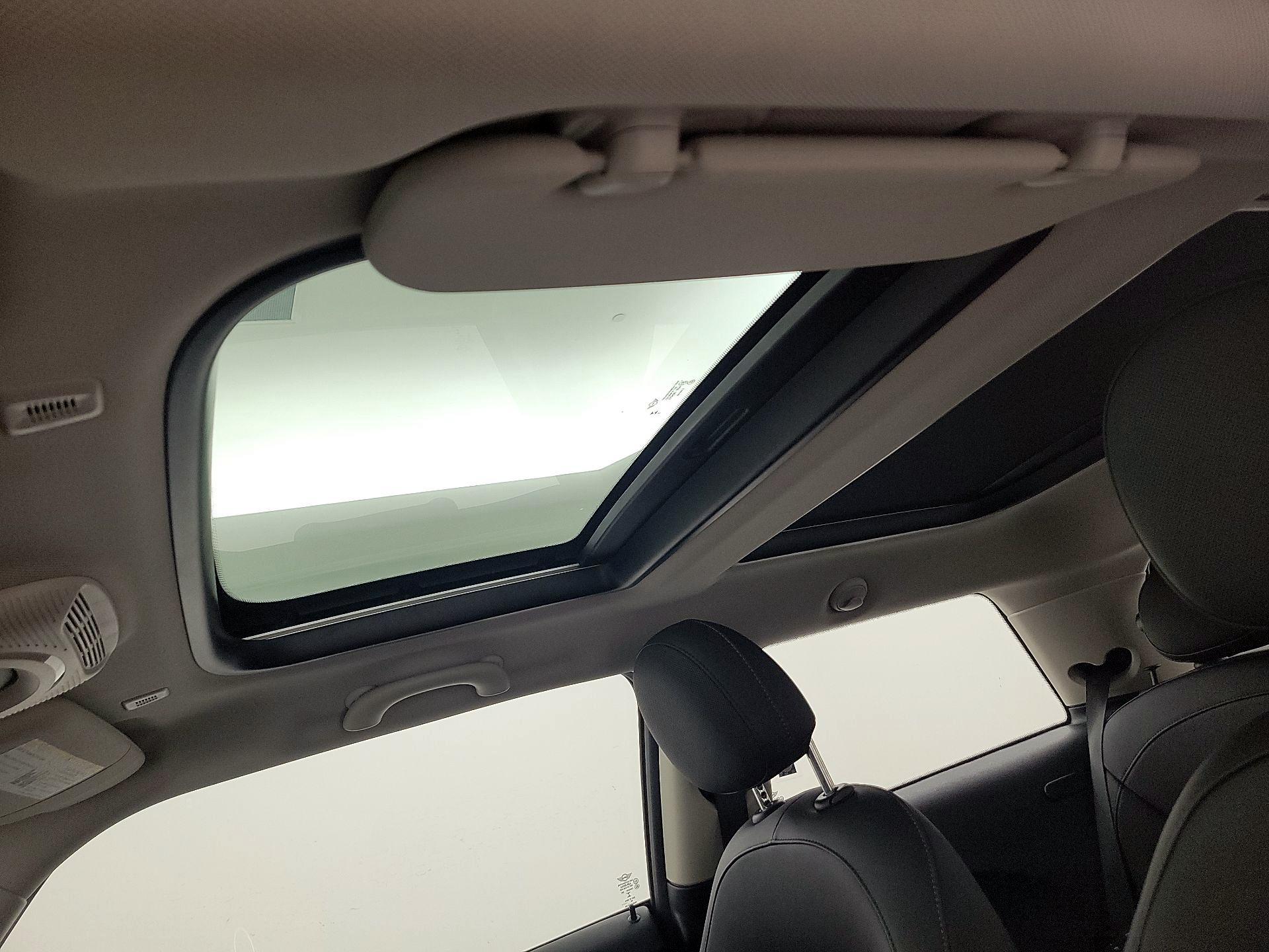 Thumbnail: 2023 MINI Cooper Hardtop - 19